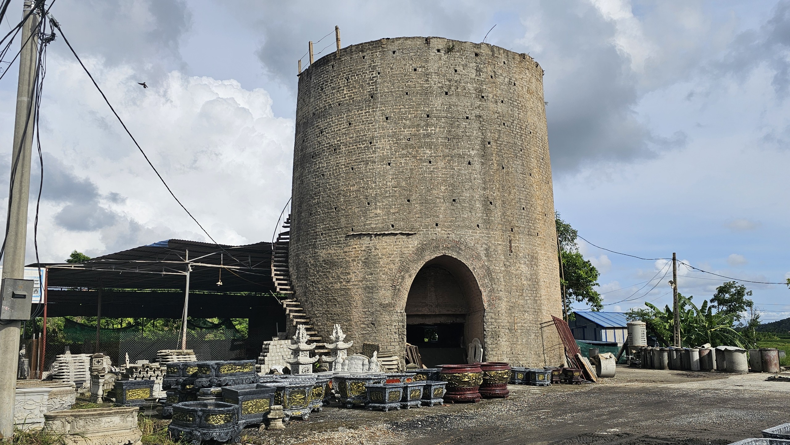 Bất an những l&ograve; v&ocirc;i bỏ hoang tại Hải Ph&ograve;ng- Ảnh 3.