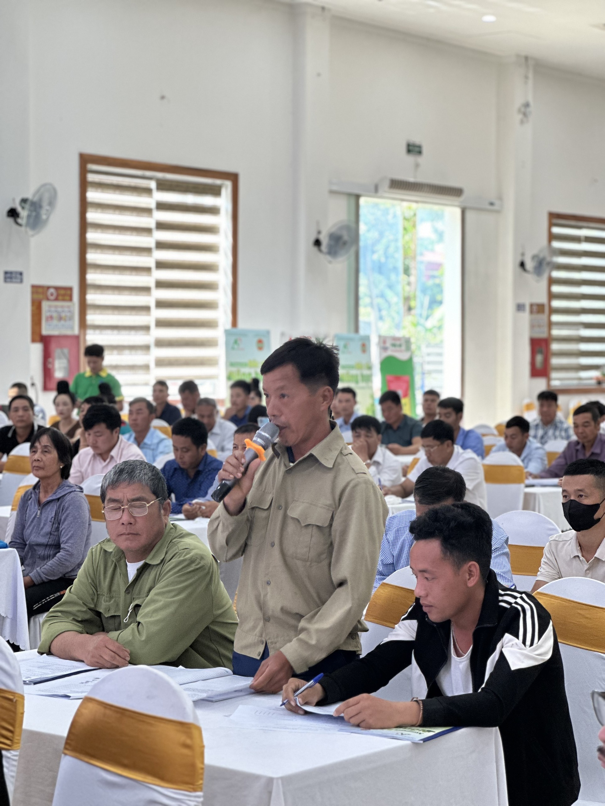 Tiến sĩ bắt bệnh, Đạm Ph&uacute; Mỹ ra toa, nh&agrave; n&ocirc;ng phấn khởi- Ảnh 5.