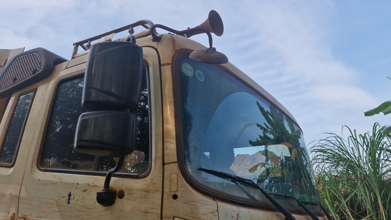 Đồng Hỷ, Th&aacute;i Nguy&ecirc;n: Xe hết đăng kiểm 9 năm vẫn ngh&ecirc;nh ngang chở quặng- Ảnh 14.