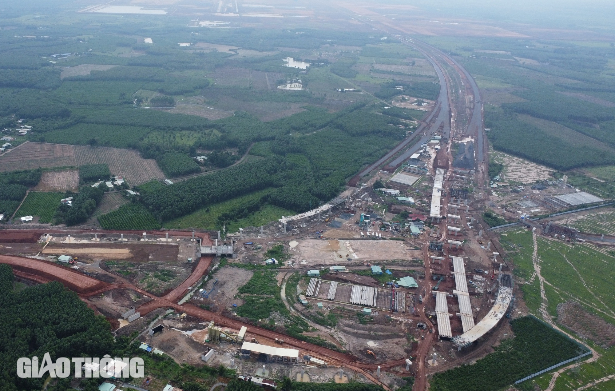 Ngắm đường kết nối nhà ga sân bay Long Thành sau 1 năm thi công- Ảnh 5. Ngắm đường kết nối nhà ga sân bay Long Thành sau 1 năm thi công- Ảnh 5.