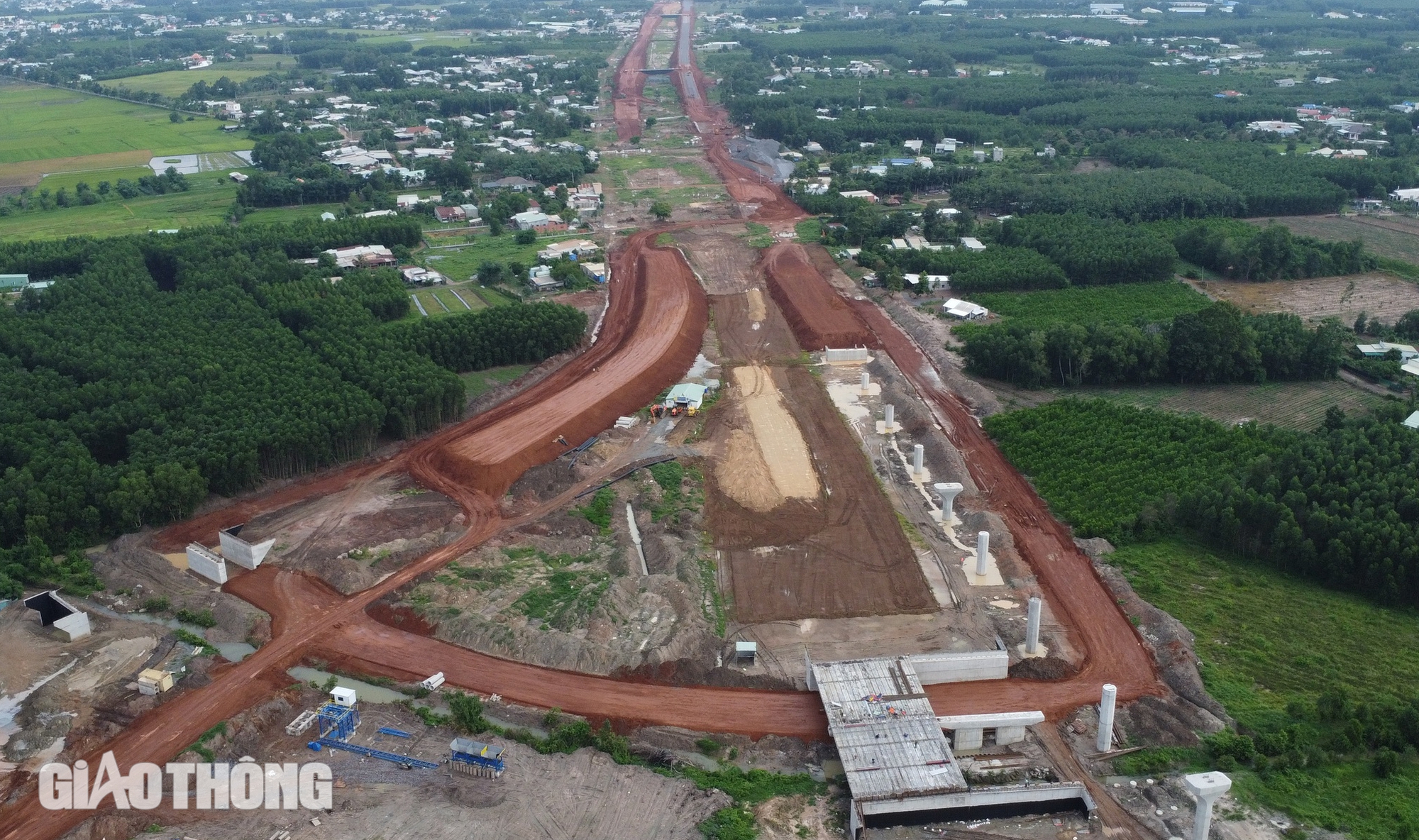Ngắm đường kết nối nhà ga sân bay Long Thành sau 1 năm thi công- Ảnh 9. Ngắm đường kết nối nhà ga sân bay Long Thành sau 1 năm thi công- Ảnh 9.