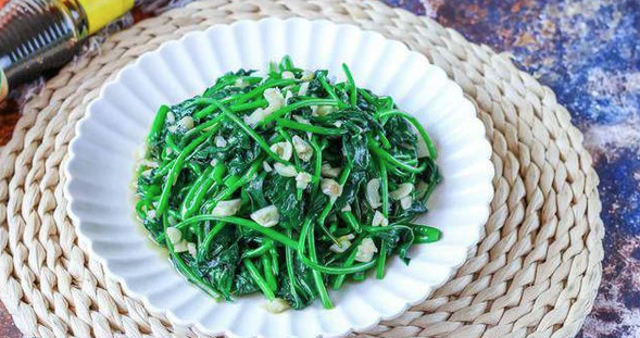 Loại rau quen thuộc chợ n&agrave;o cũng sẵn, ăn ngon lại gi&uacute;p bảo vệ gan, ti&ecirc;u h&oacute;a tốt- Ảnh 3.