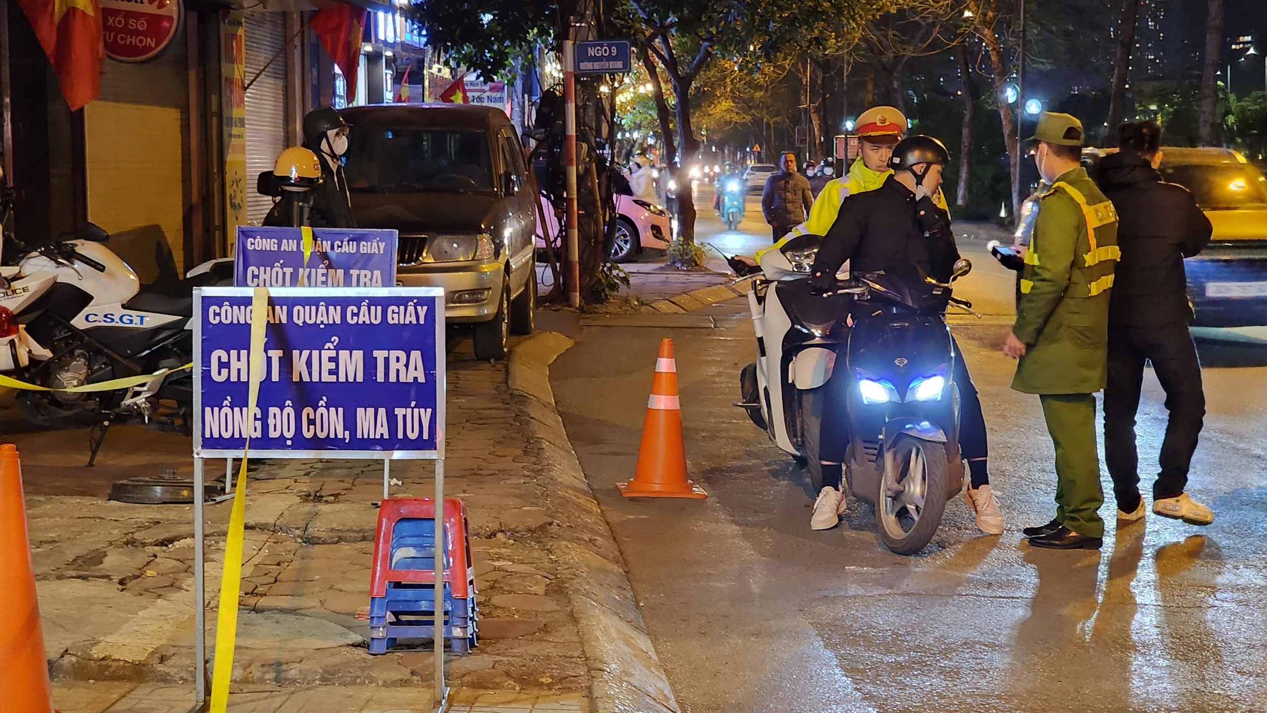 Bộ C&ocirc;ng an l&yacute; giải về quy định nồng độ cồn bằng 0 khi l&aacute;i xe- Ảnh 2.