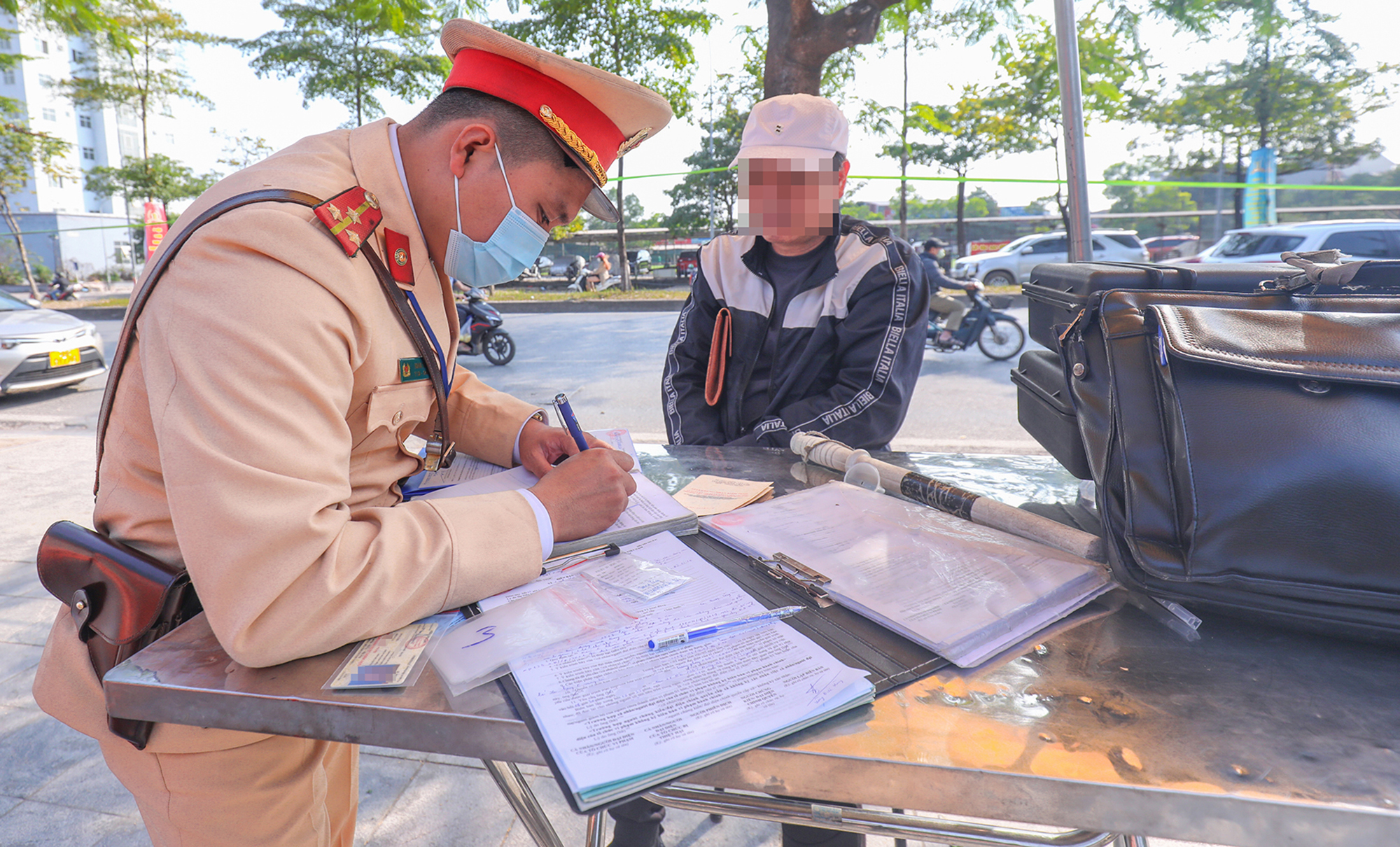 Cụ thể hóa quy định trừ điểm bằng lái- Ảnh 1. Cụ thể hóa quy định trừ điểm bằng lái- Ảnh 1.