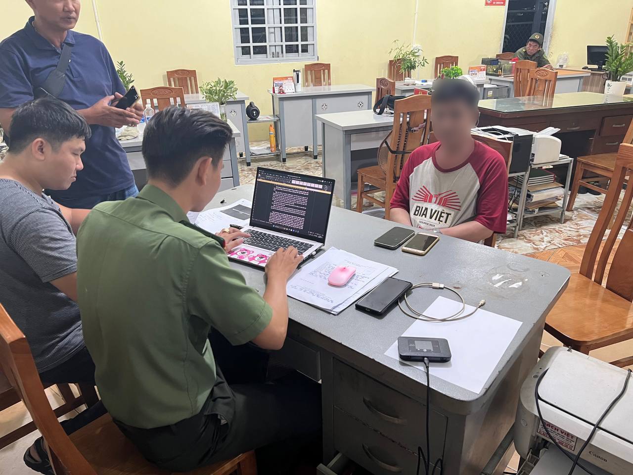 C&ocirc;ng an TP.HCM xử l&yacute; 3 đối tượng th&ocirc;ng tin sai sự thật, xuy&ecirc;n tạc- Ảnh 1.