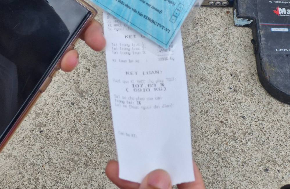 Xe qu&aacute; tải phục vụ nạo v&eacute;t l&ograve;ng hồ N&uacute;i Cốc, Th&aacute;i Nguy&ecirc;n- Ảnh 5.