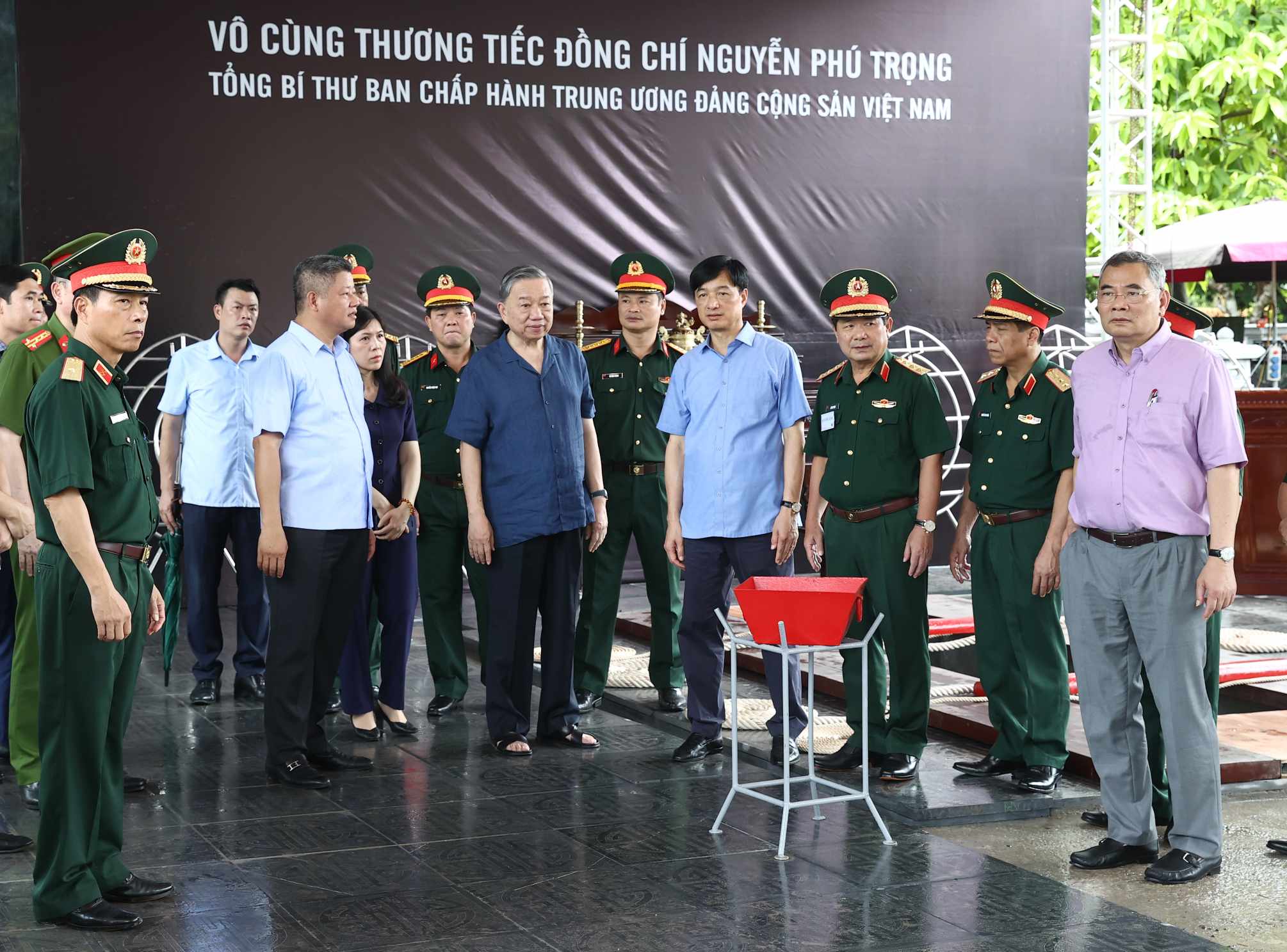 Chủ tịch nước T&ocirc; L&acirc;m kiểm tra c&ocirc;ng t&aacute;c chuẩn bị Quốc tang Tổng B&iacute; thư Nguyễn Ph&uacute; Trọng- Ảnh 3.