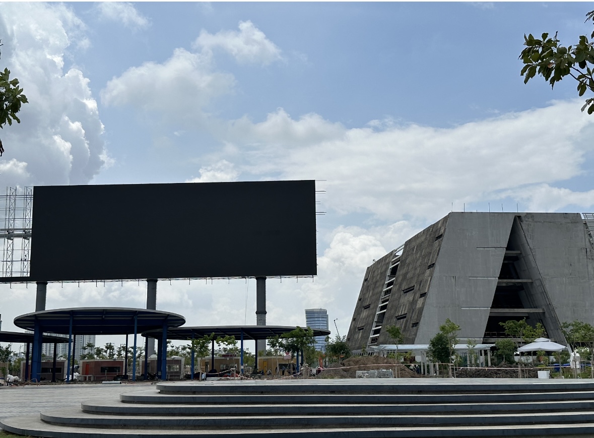 Bờ sông Sài Gòn sẽ trồng thêm hàng nghìn cây hoa hướng dương phục vụ lễ 2/9- Ảnh 9. Bờ sông Sài Gòn sẽ trồng thêm hàng nghìn cây hoa hướng dương phục vụ lễ 2/9- Ảnh 9.