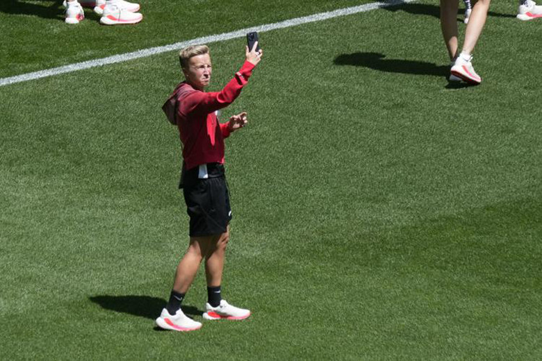 2 th&agrave;nh vi&ecirc;n tuyển nữ Canada bị trục xuất khỏi Olympic 2024 v&igrave; l&yacute; do bất ngờ- Ảnh 1.