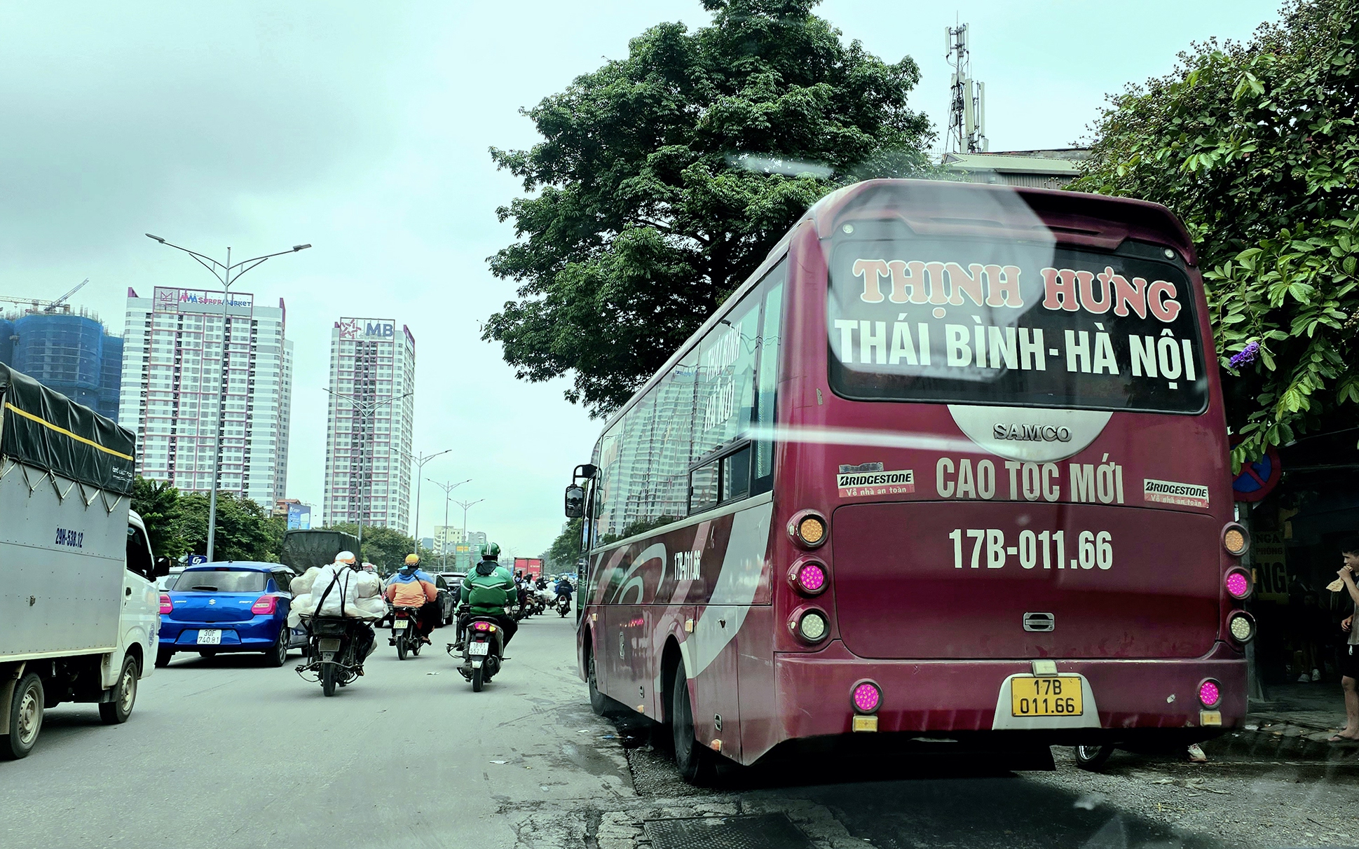 H&agrave; Nội: Ph&acirc;n lại luồng tuyến, xử l&yacute; triệt để xe kh&aacute;ch chạy &ldquo;r&ugrave;a b&ograve;&rdquo;