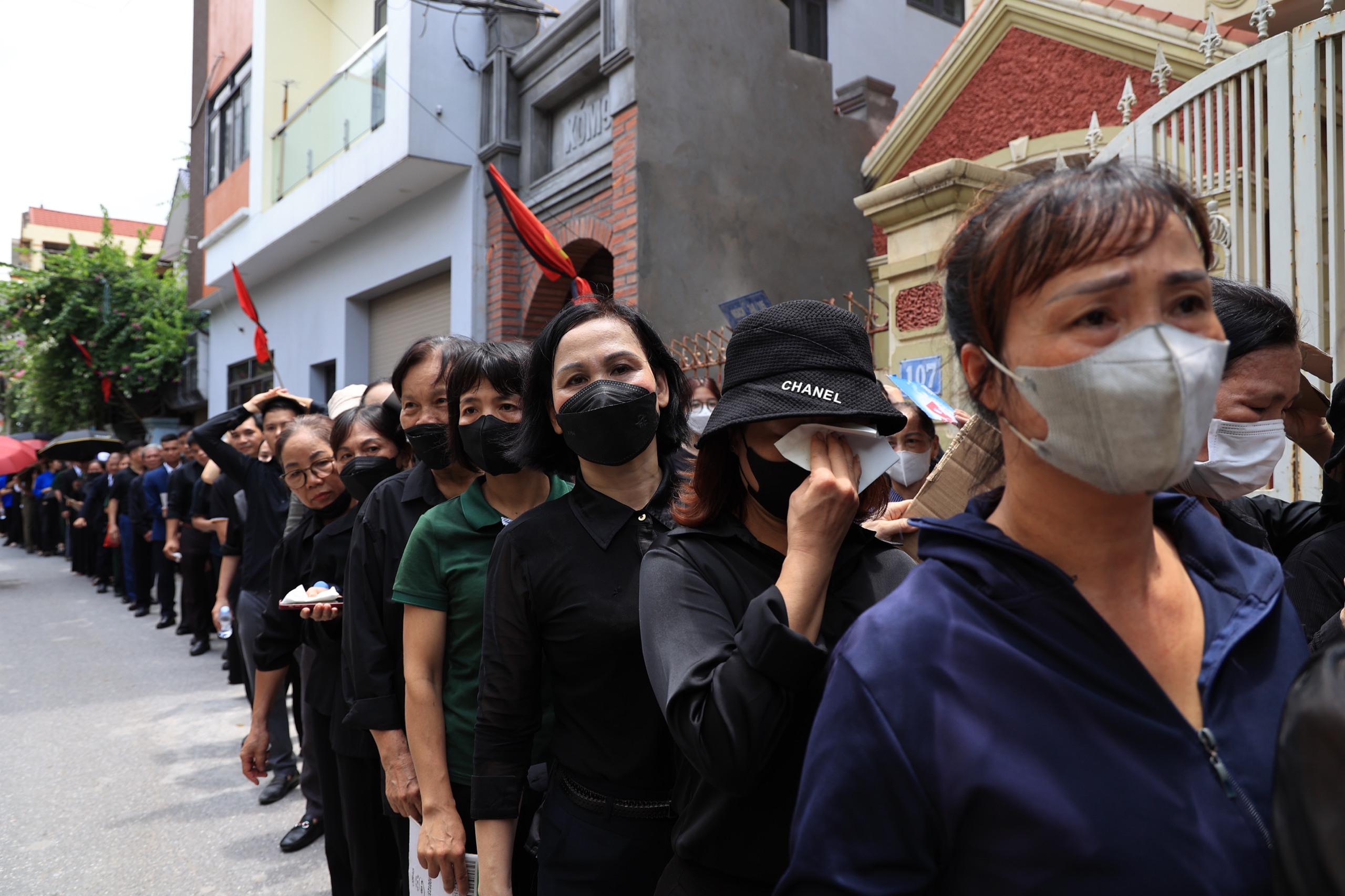 Nghẹn ng&agrave;o lễ viếng Tổng B&iacute; thư Nguyễn Ph&uacute; Trọng tại qu&ecirc; nh&agrave;- Ảnh 16.