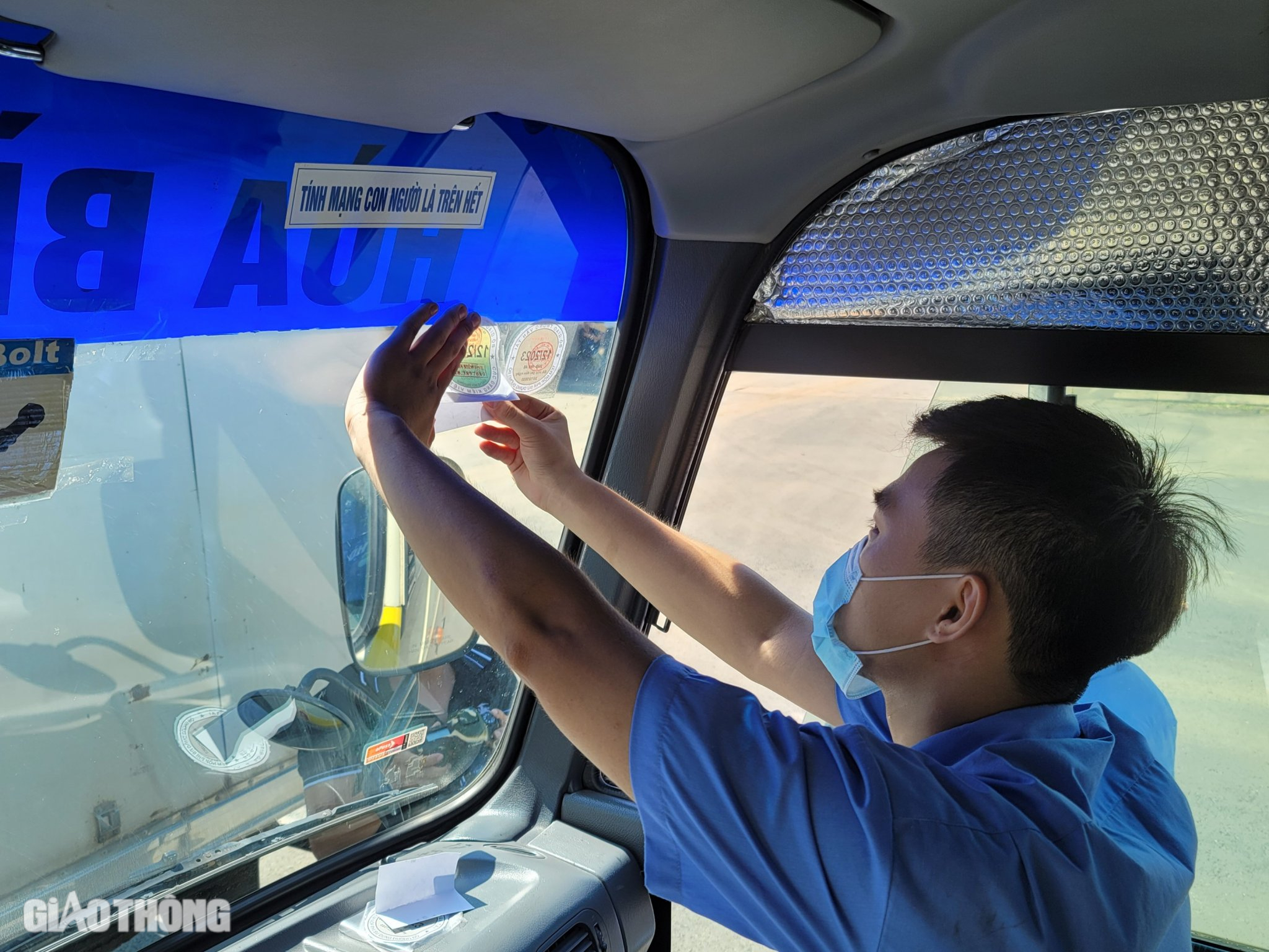 Cảnh b&aacute;o mạo danh Sở GTVT lừa cấp lại tem đăng kiểm &ocirc; t&ocirc;- Ảnh 1.