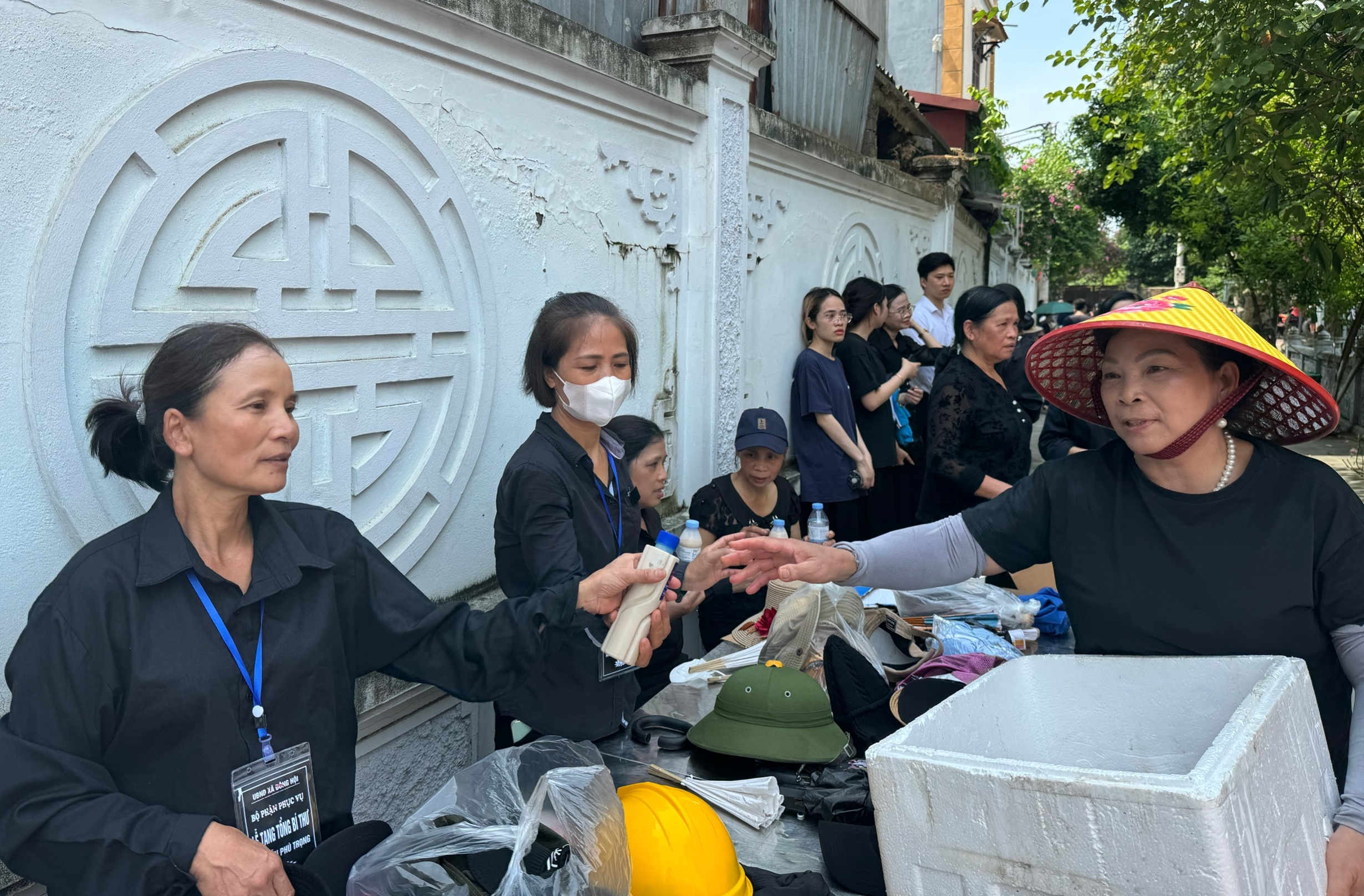 Ấm t&igrave;nh &acirc;n nghĩa Lại Đ&agrave;- Ảnh 4.