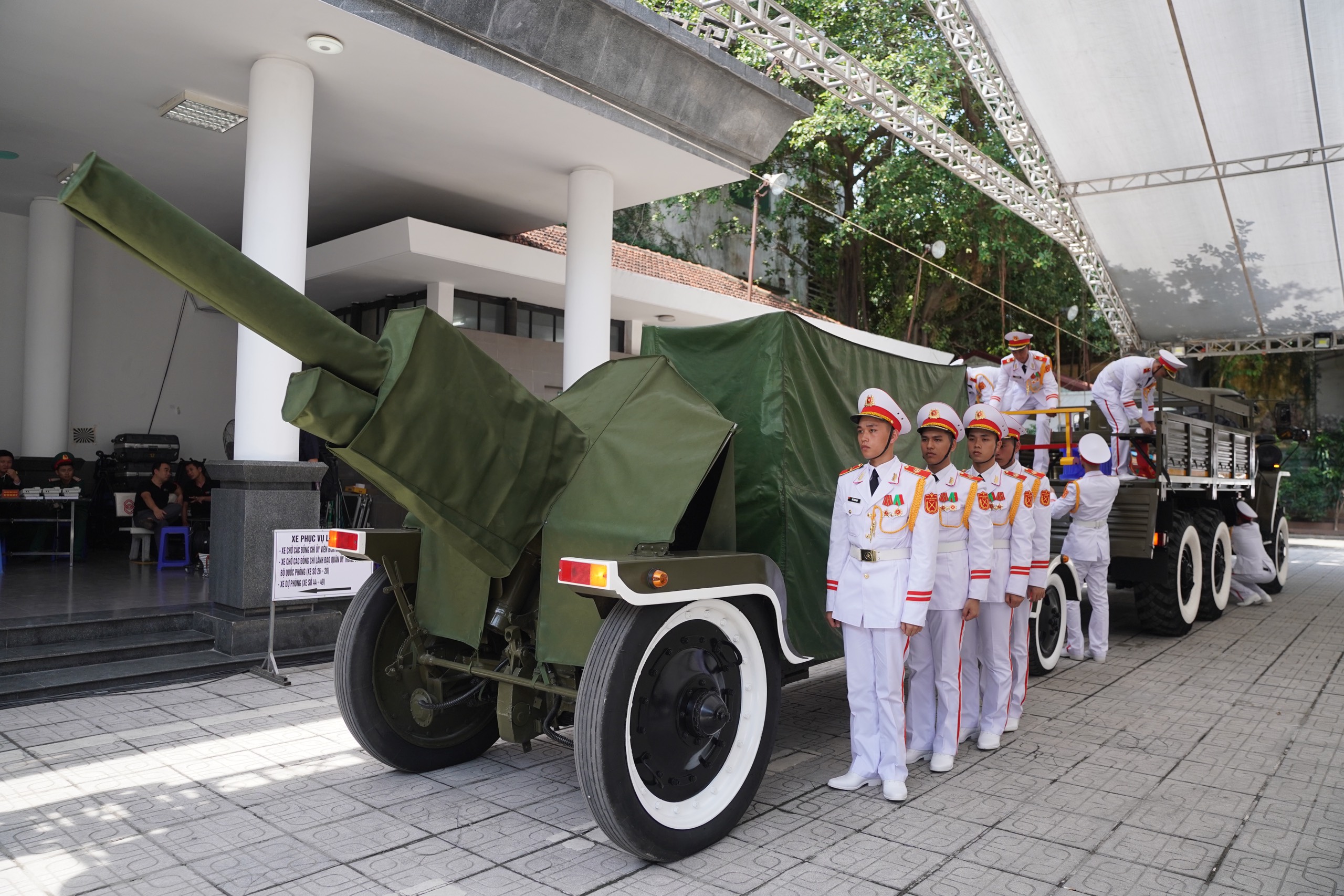 C&ocirc;ng t&aacute;c chuẩn bị tiễn đưa linh cữu Tổng B&iacute; thư Nguyễn Ph&uacute; Trọng- Ảnh 7.