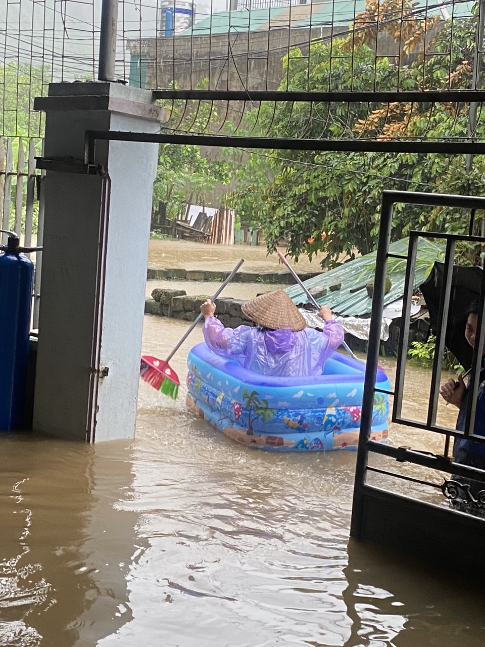 V&igrave; sao đoạn quốc lộ 18 qua TP Cẩm Phả thường xuy&ecirc;n bị ngập lụt?- Ảnh 2.