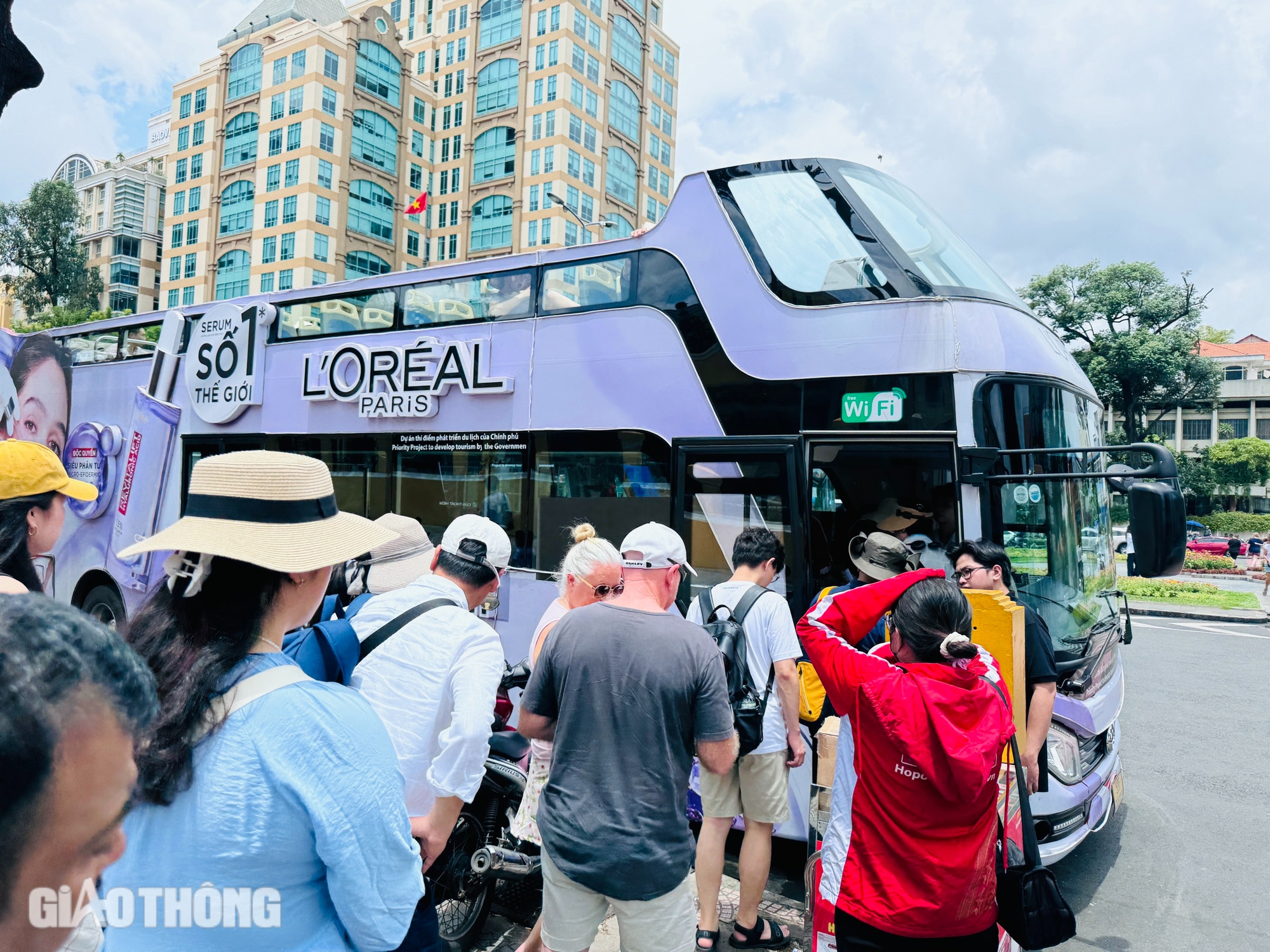 V&igrave; sao doanh nghiệp đua nhau xin mở dịch vụ xe bu&yacute;t hai tầng ở TP.HCM?- Ảnh 5.