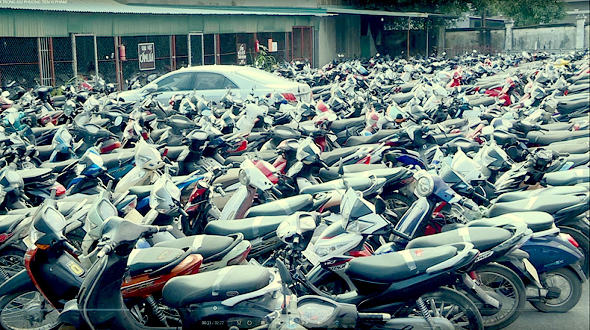 Mức ph&iacute; tr&ocirc;ng giữ xe bị tạm giữ l&agrave; bao nhi&ecirc;u?- Ảnh 1.