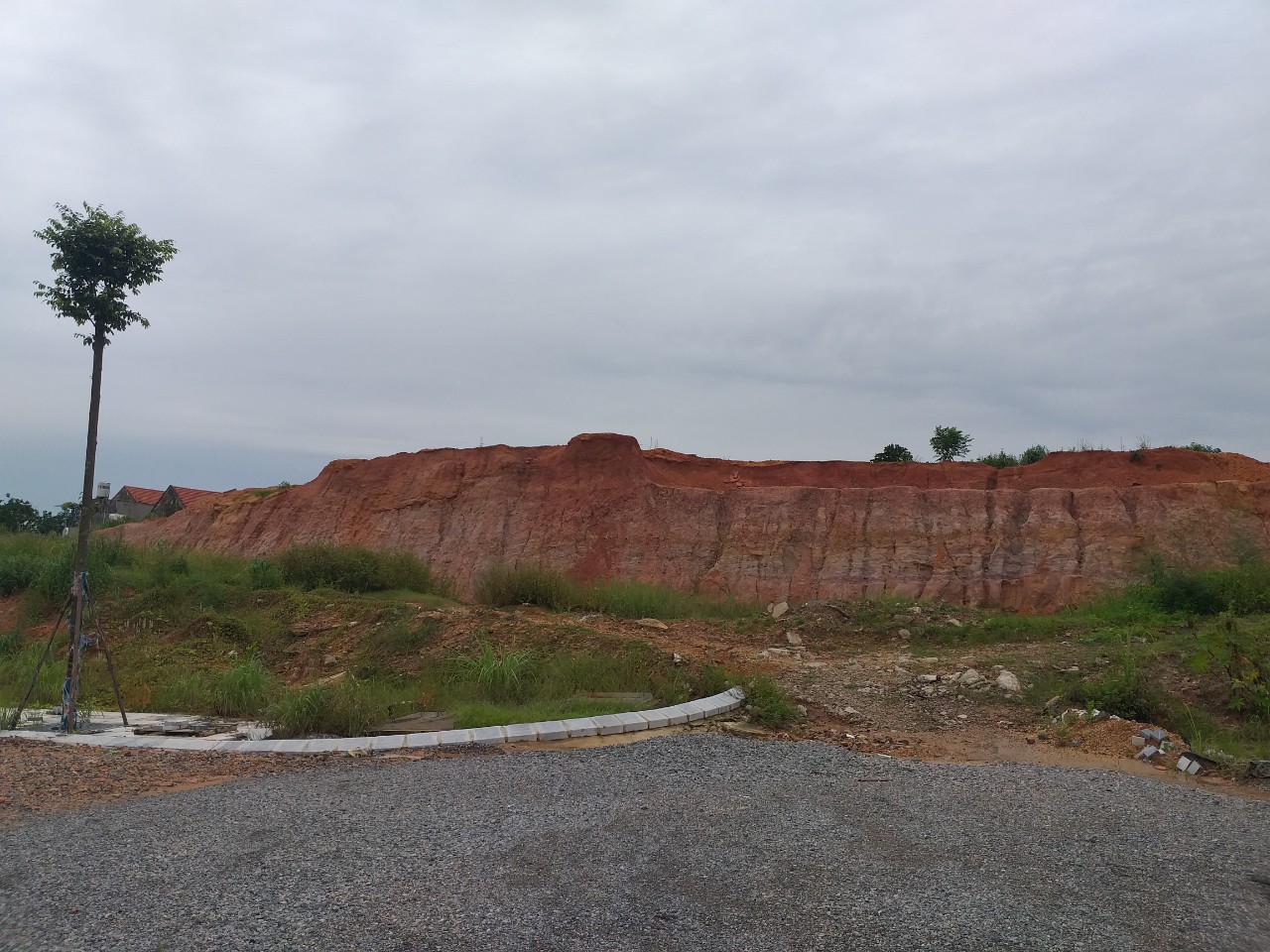 Bất an dự &aacute;n khu t&aacute;i định cư triệu đ&ocirc; thi c&ocirc;ng dang dở- Ảnh 4.