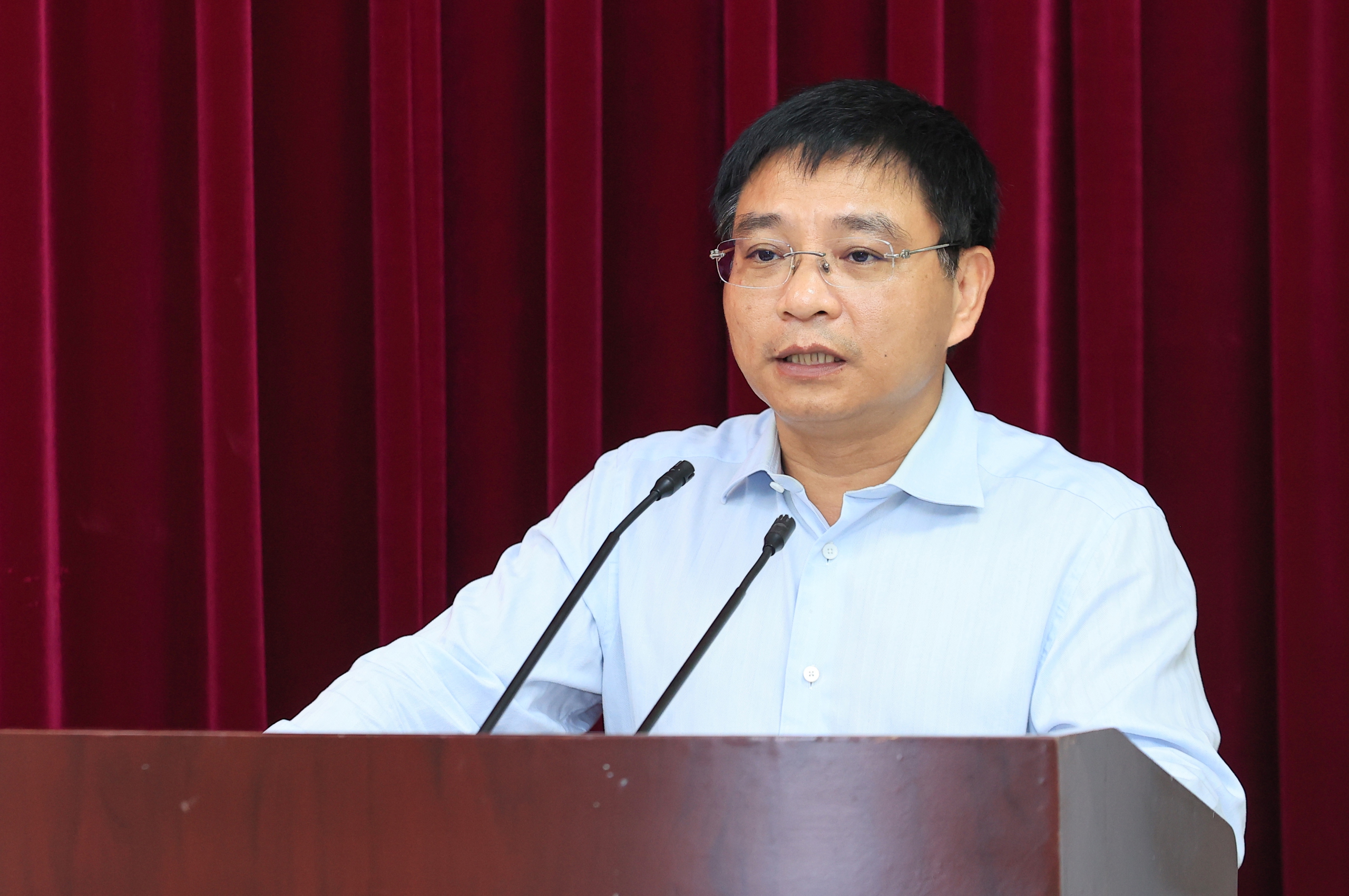 Bộ trưởng GTVT: Ph&acirc;n cấp địa phương quản l&yacute; quốc lộ ngay khi Luật Đường bộ c&oacute; hiệu lực- Ảnh 1.