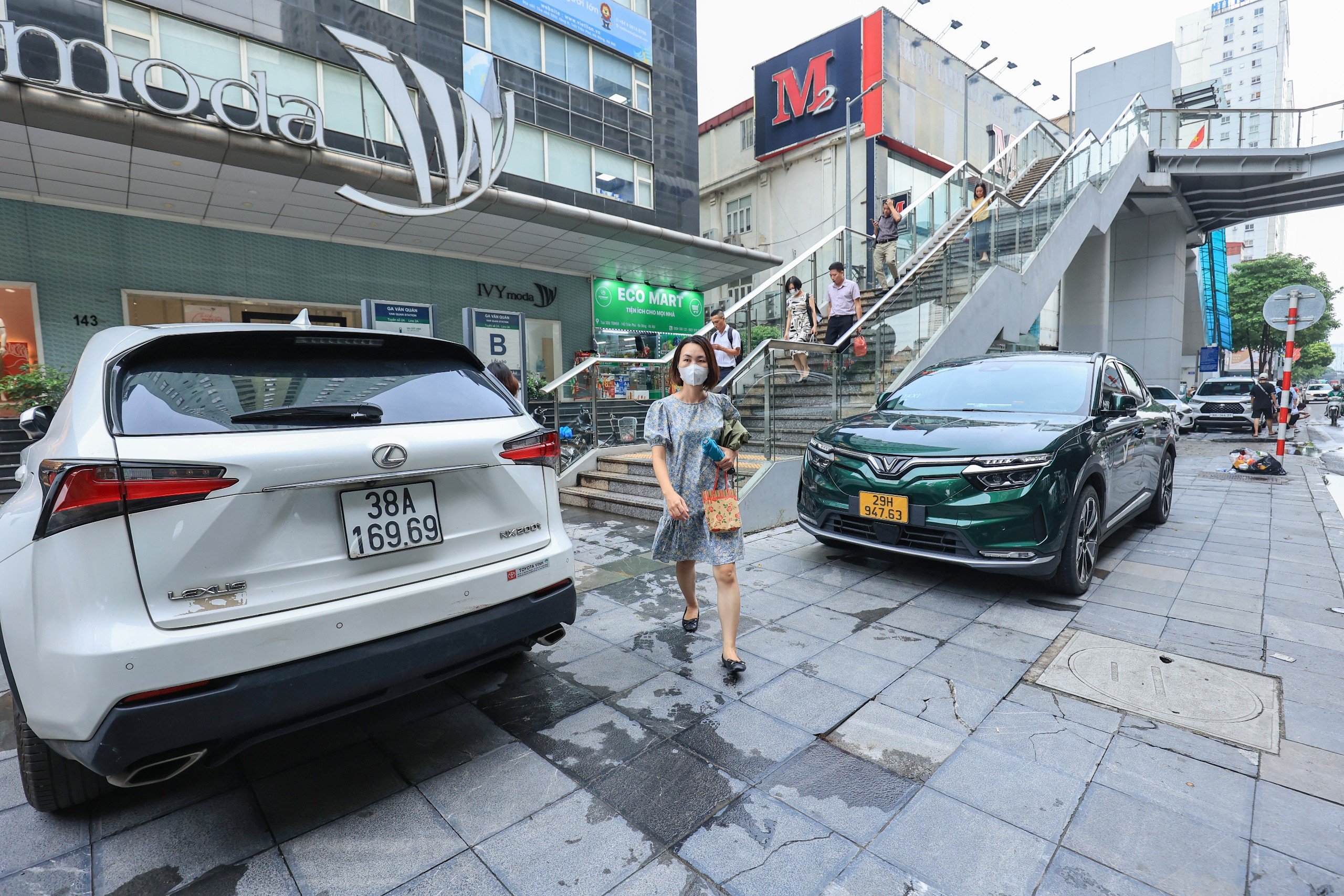 B&atilde;i xe tr&aacute;i ph&eacute;p bủa v&acirc;y metro C&aacute;t Linh - H&agrave; Đ&ocirc;ng- Ảnh 15.