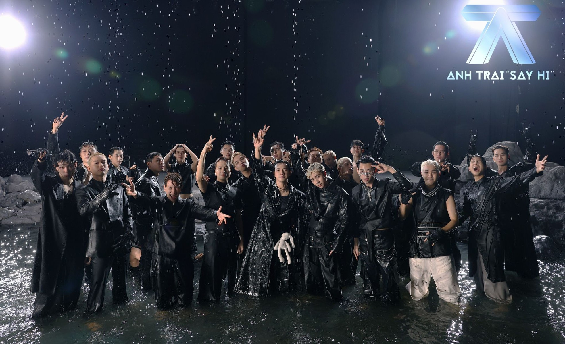 "Anh trai say hi" c&oacute; bản đồ thiếu Trường Sa, Ho&agrave;ng Sa: Th&aacute;i độ nh&agrave; sản xuất g&acirc;y phẫn nộ- Ảnh 2.