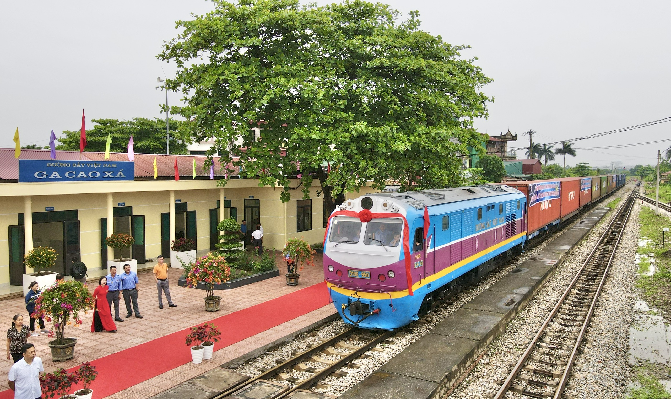 6 tháng đầu năm, doanh thu đường sắt tăng trưởng hai con số- Ảnh 2. 6 tháng đầu năm, doanh thu đường sắt tăng trưởng hai con số- Ảnh 2.