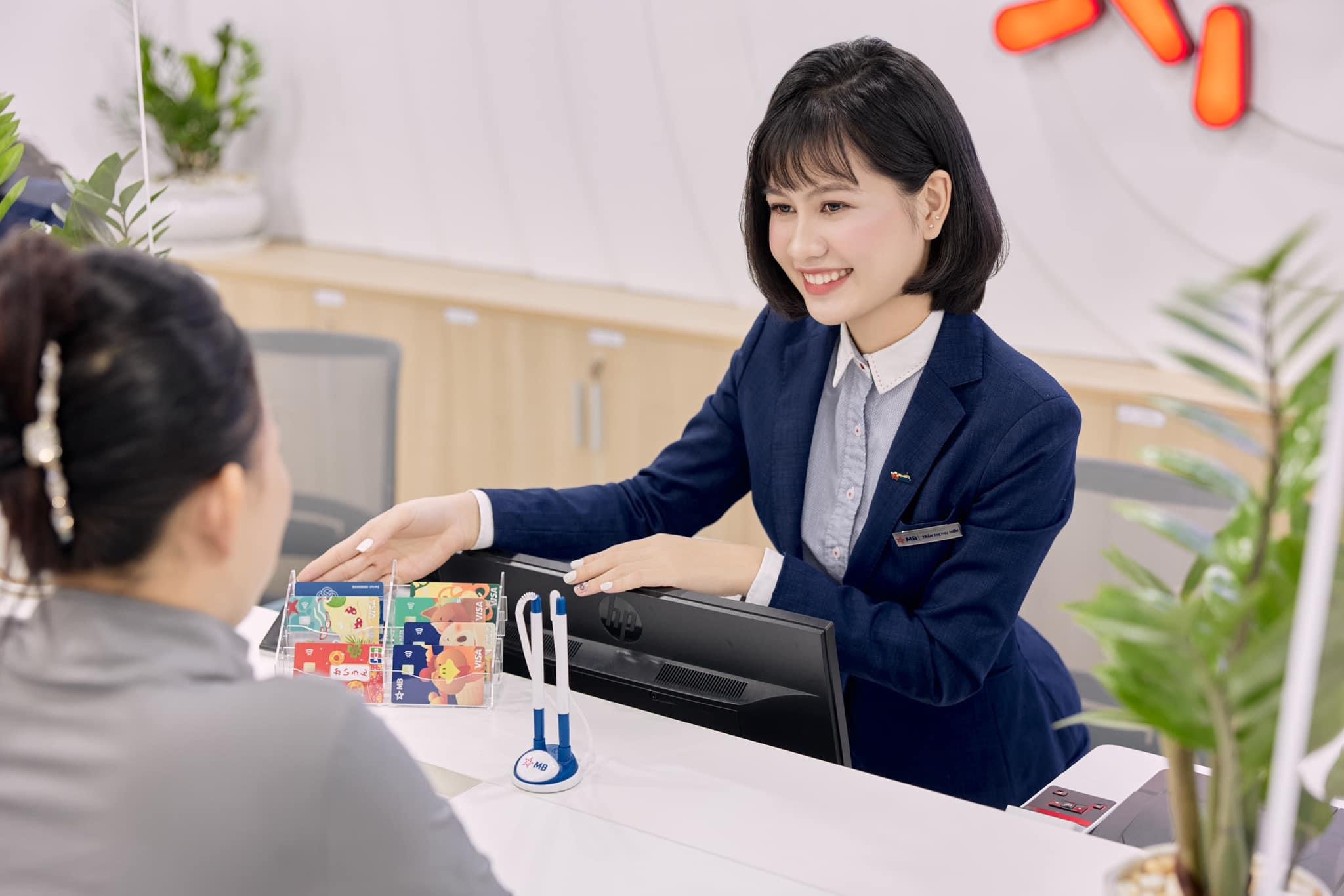 MB tiếp tục dẫn đầu thị trường về CASA trong 6 th&aacute;ng đầu năm- Ảnh 1.