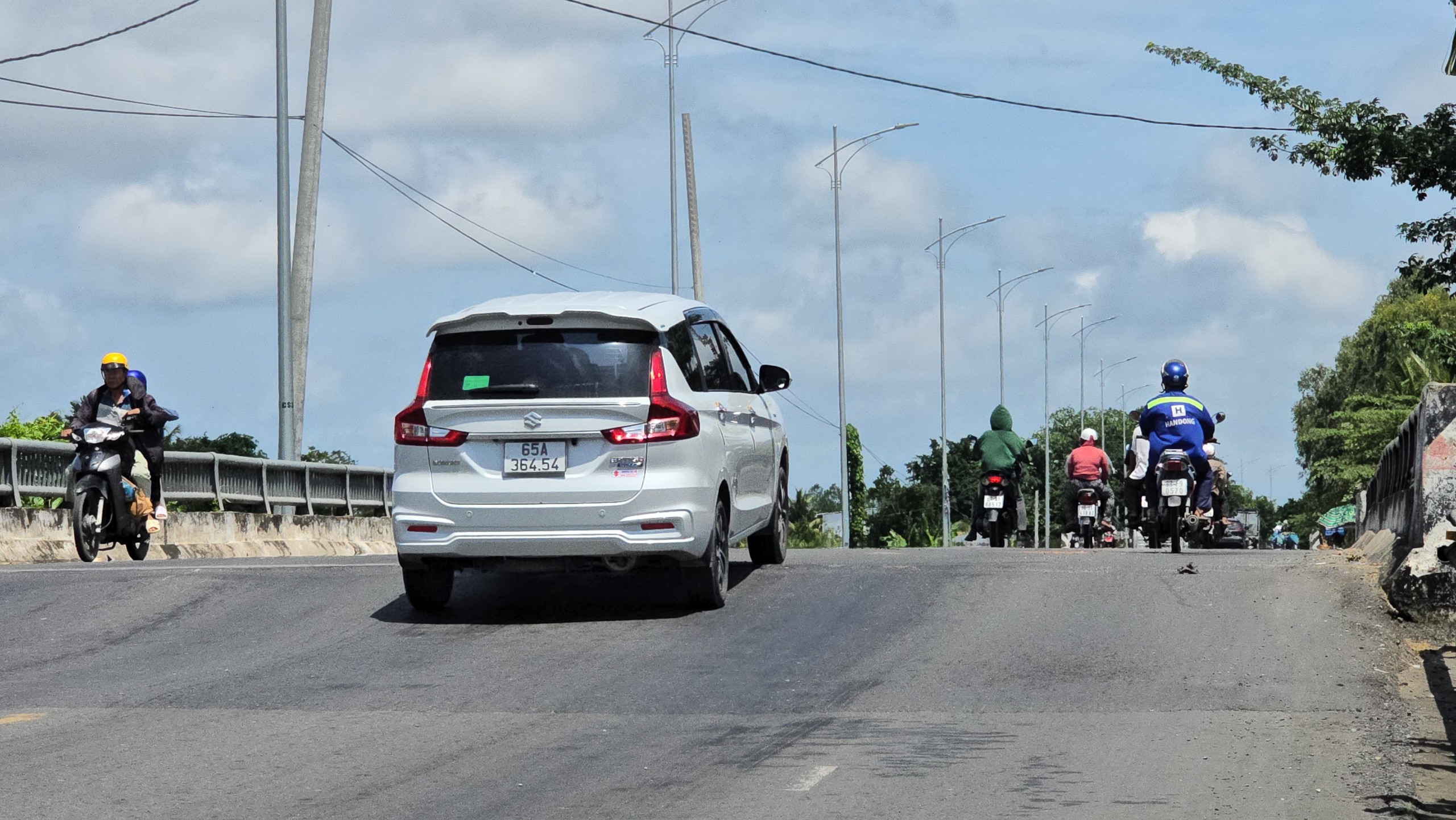 V&igrave; sao t&agrave;i xế n&iacute;n thở khi đi qua h&agrave;ng loạt cầu tr&ecirc;n QL91B ở Cần Thơ?- Ảnh 4.