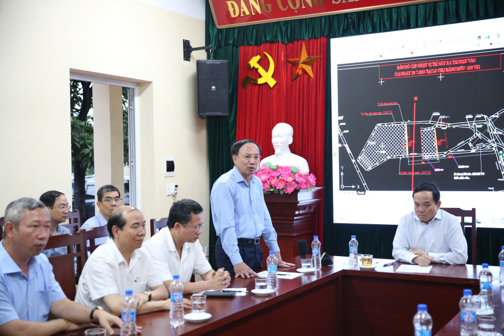 Ph&oacute; thủ tướng kiểm tra việc khắc phục sự cố 5 c&ocirc;ng nh&acirc;n than tử vong- Ảnh 3.