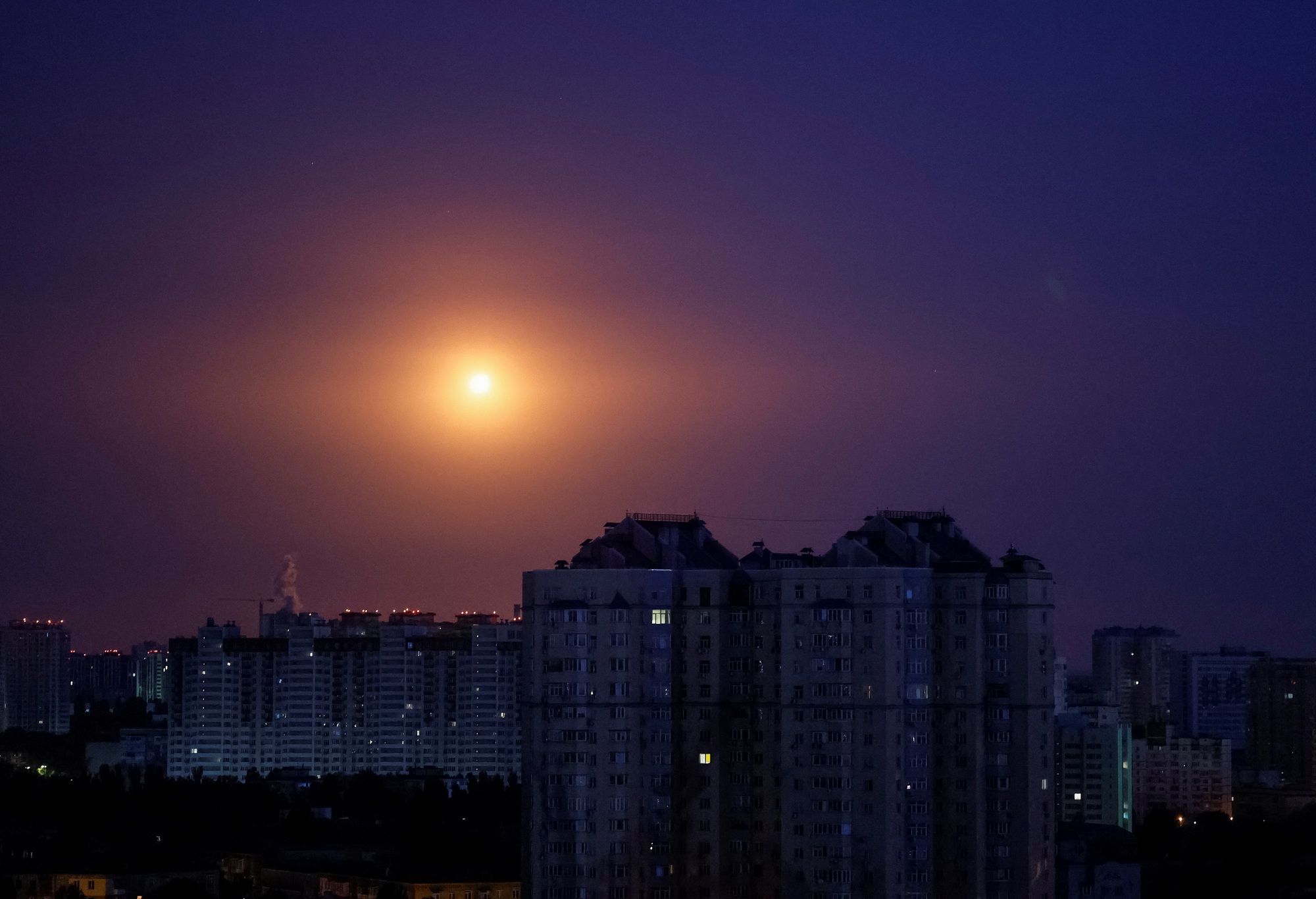 Ukraine: Nga mở cuộc tấn c&ocirc;ng m&aacute;y bay kh&ocirc;ng người l&aacute;i lớn bậc nhất - Ảnh 1.