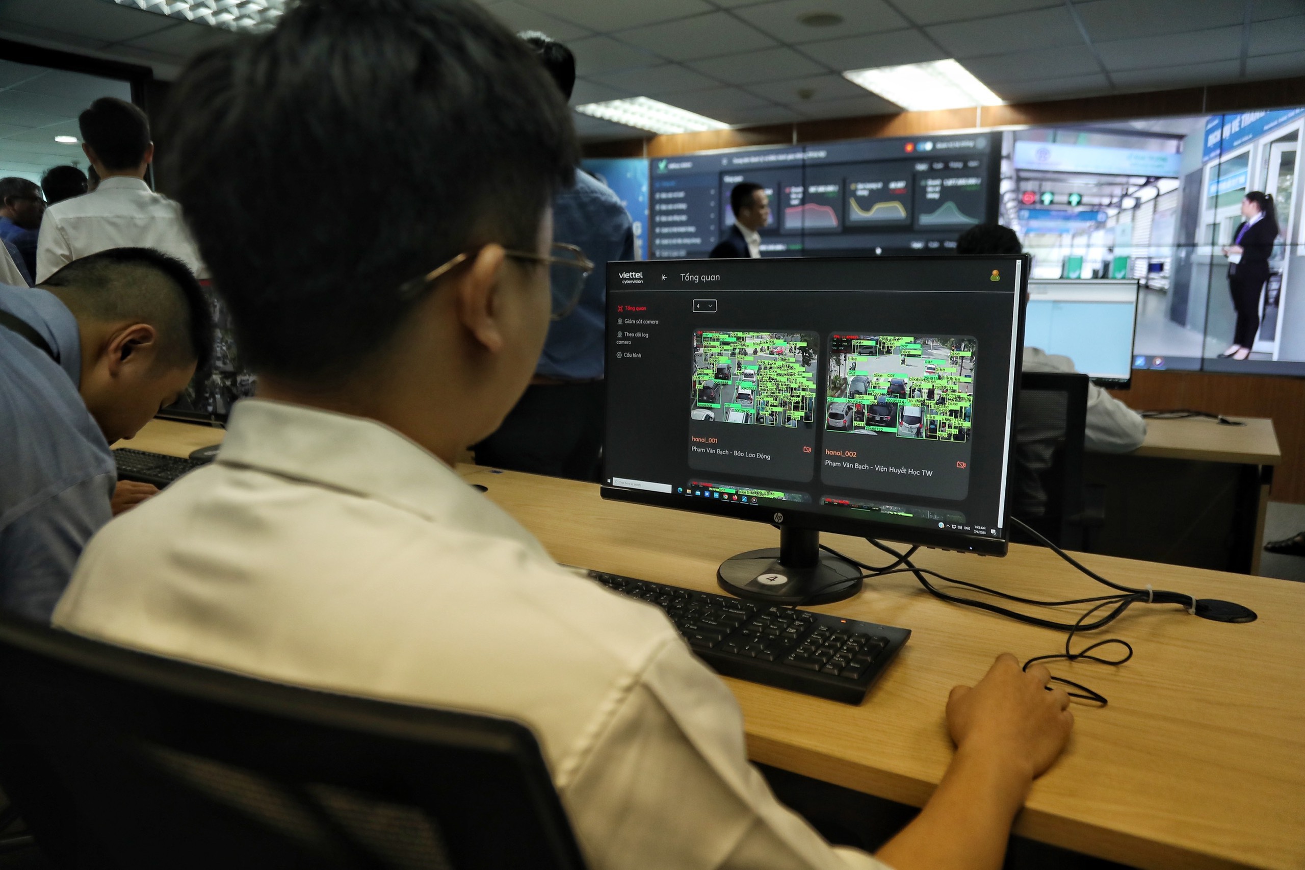 Hà Nội khai trương thí điểm Trung tâm Điều hành giao thông thông minh- Ảnh 3. Hà Nội khai trương thí điểm Trung tâm Điều hành giao thông thông minh- Ảnh 3.