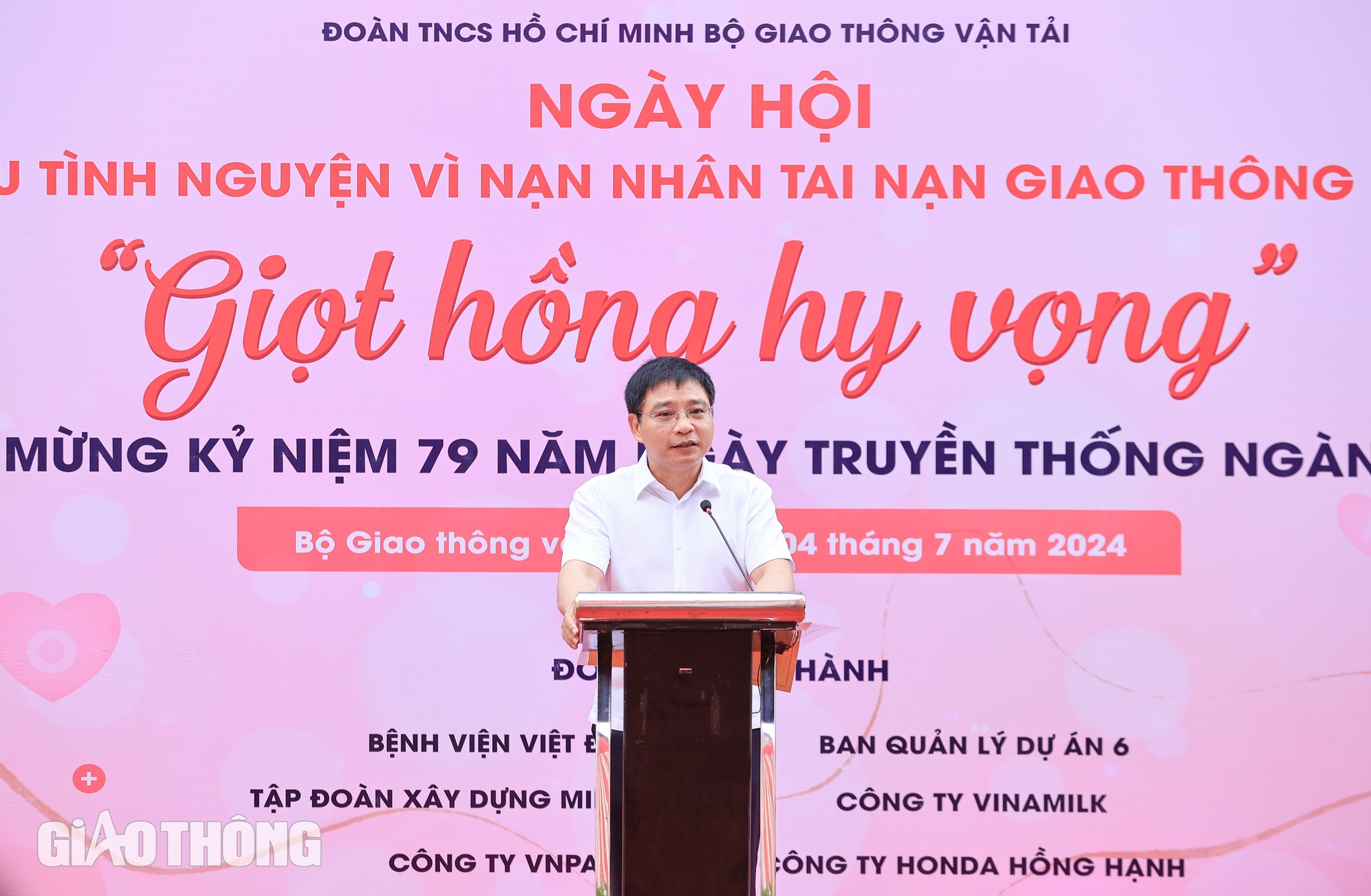 Những "Giọt hồng hy vọng" v&igrave; nạn nh&acirc;n TNGT- Ảnh 1.