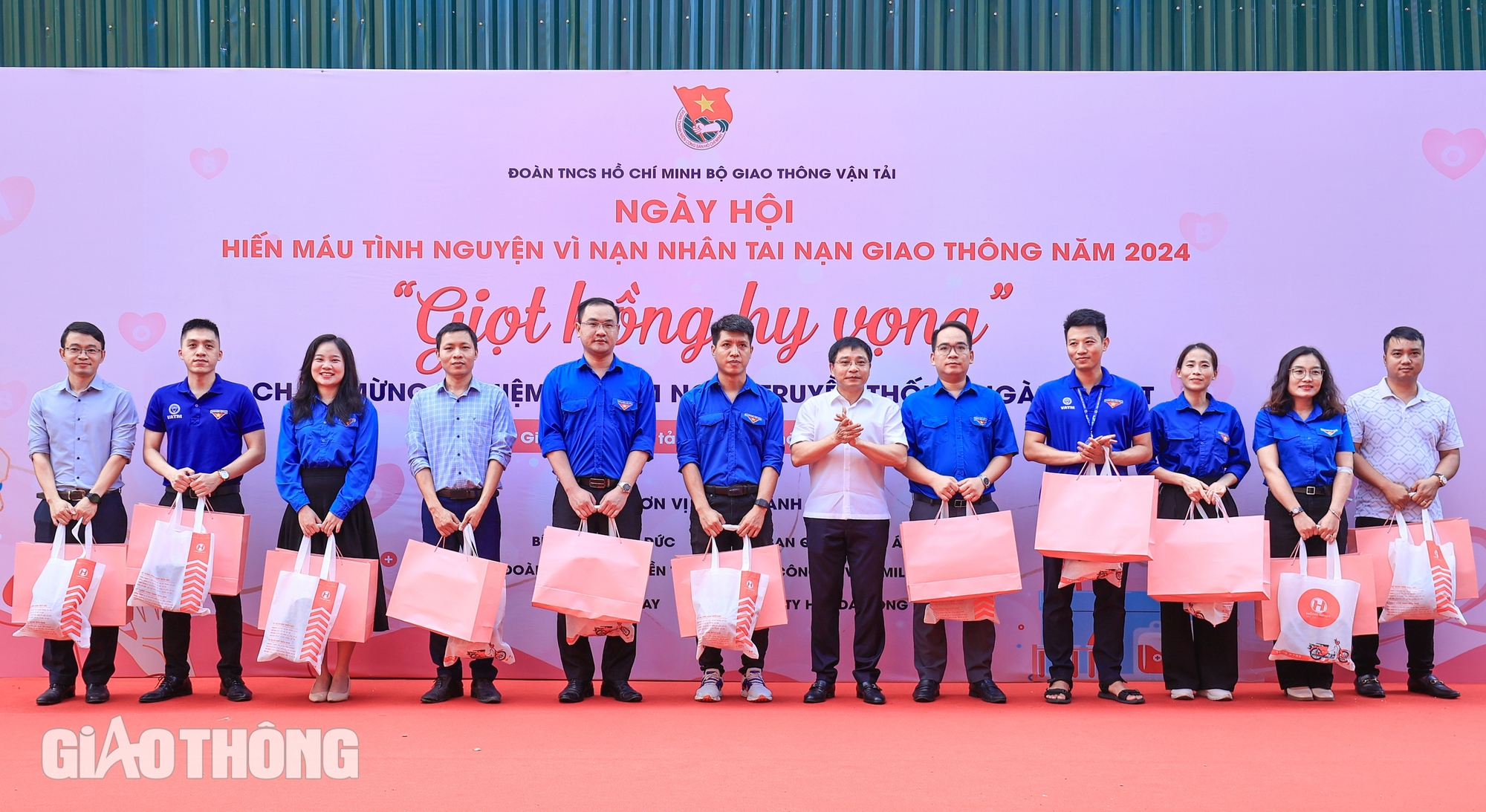 Những "Giọt hồng hy vọng" v&igrave; nạn nh&acirc;n TNGT- Ảnh 2.