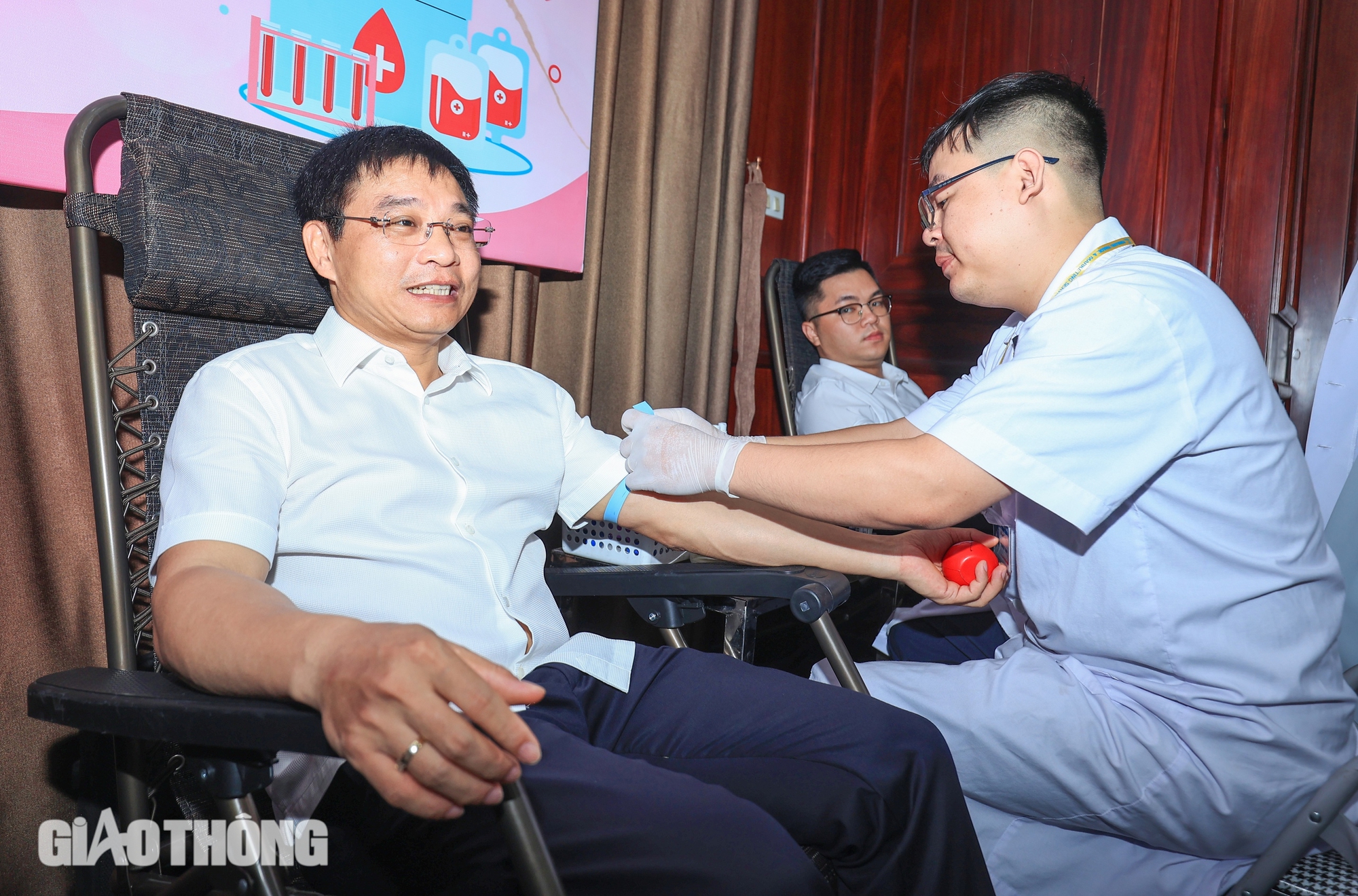 Những "Giọt hồng hy vọng" v&igrave; nạn nh&acirc;n TNGT- Ảnh 3.