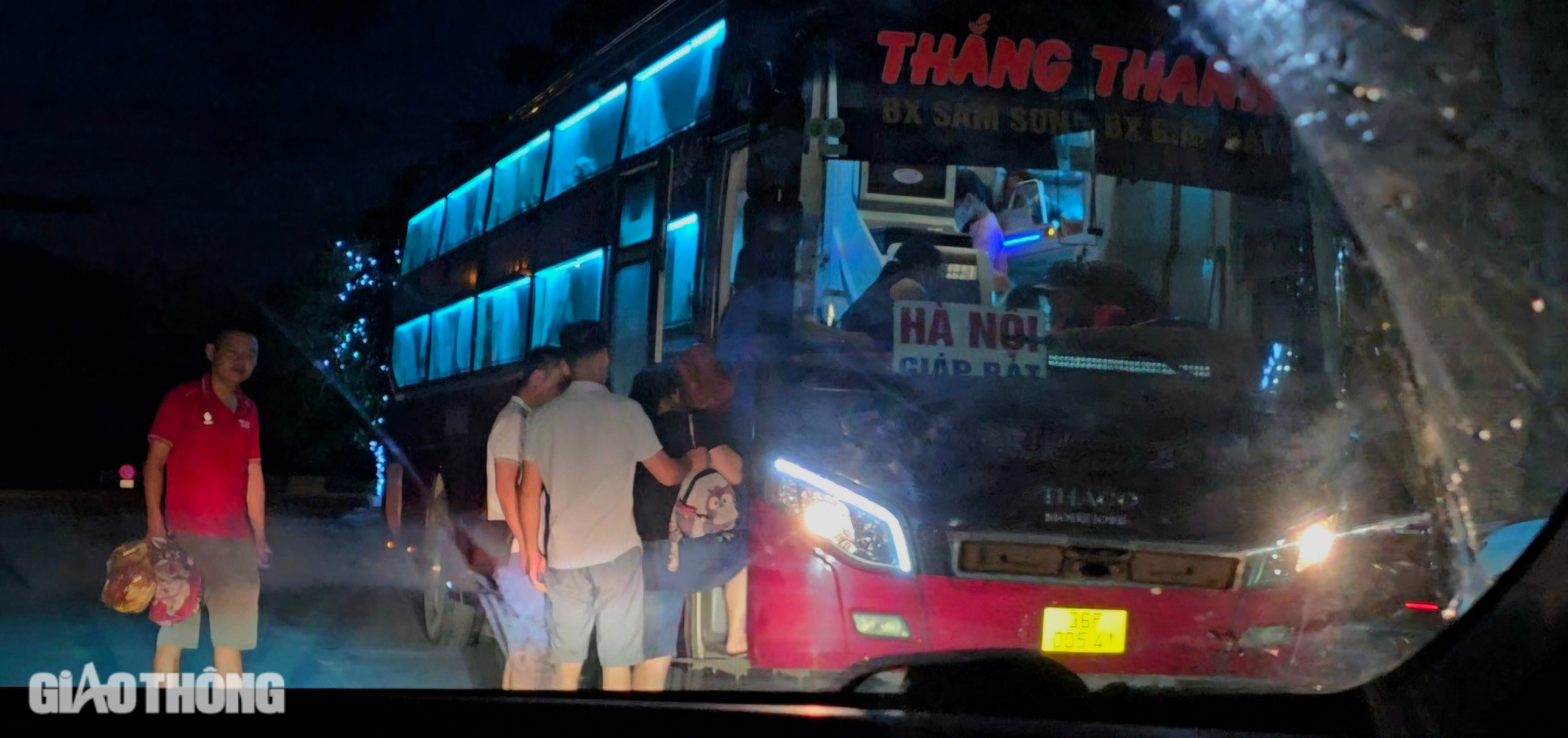 B&aacute;t nh&aacute;o vận tải kh&aacute;ch Thanh H&oacute;a - H&agrave; Nội: Xử nghi&ecirc;m tr&aacute;nh &ldquo;nhờn&rdquo; luật- Ảnh 10.