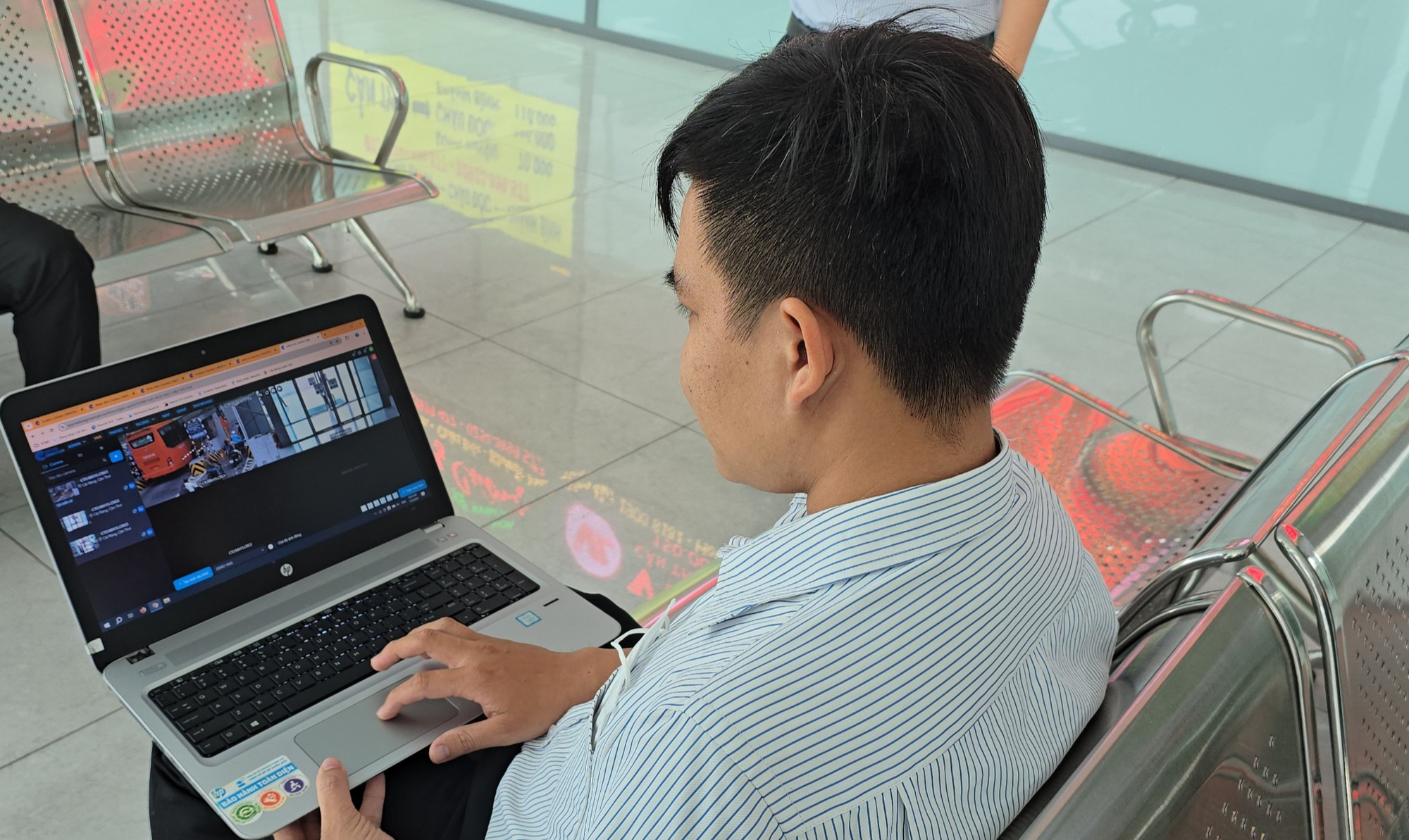 Lắp camera AI nhận diện khu&ocirc;n mặt, biển số ở bến xe Cần Thơ- Ảnh 1.