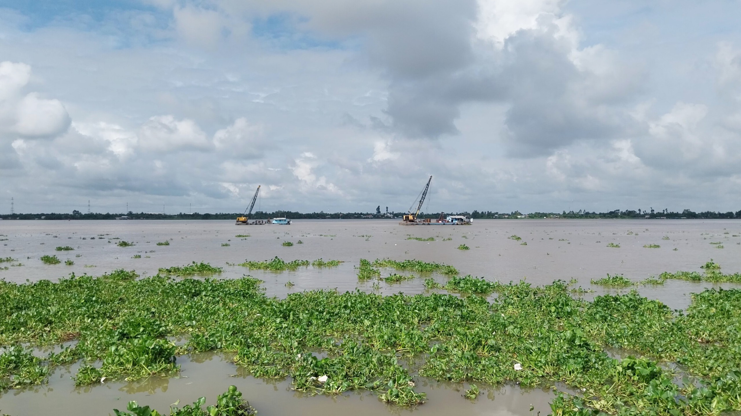 Nh&agrave; thầu cao tốc th&ecirc;m kh&oacute; khi nhiều mỏ c&aacute;t ở Đồng Th&aacute;p kh&ocirc;ng được n&acirc;ng c&ocirc;ng suất- Ảnh 1.