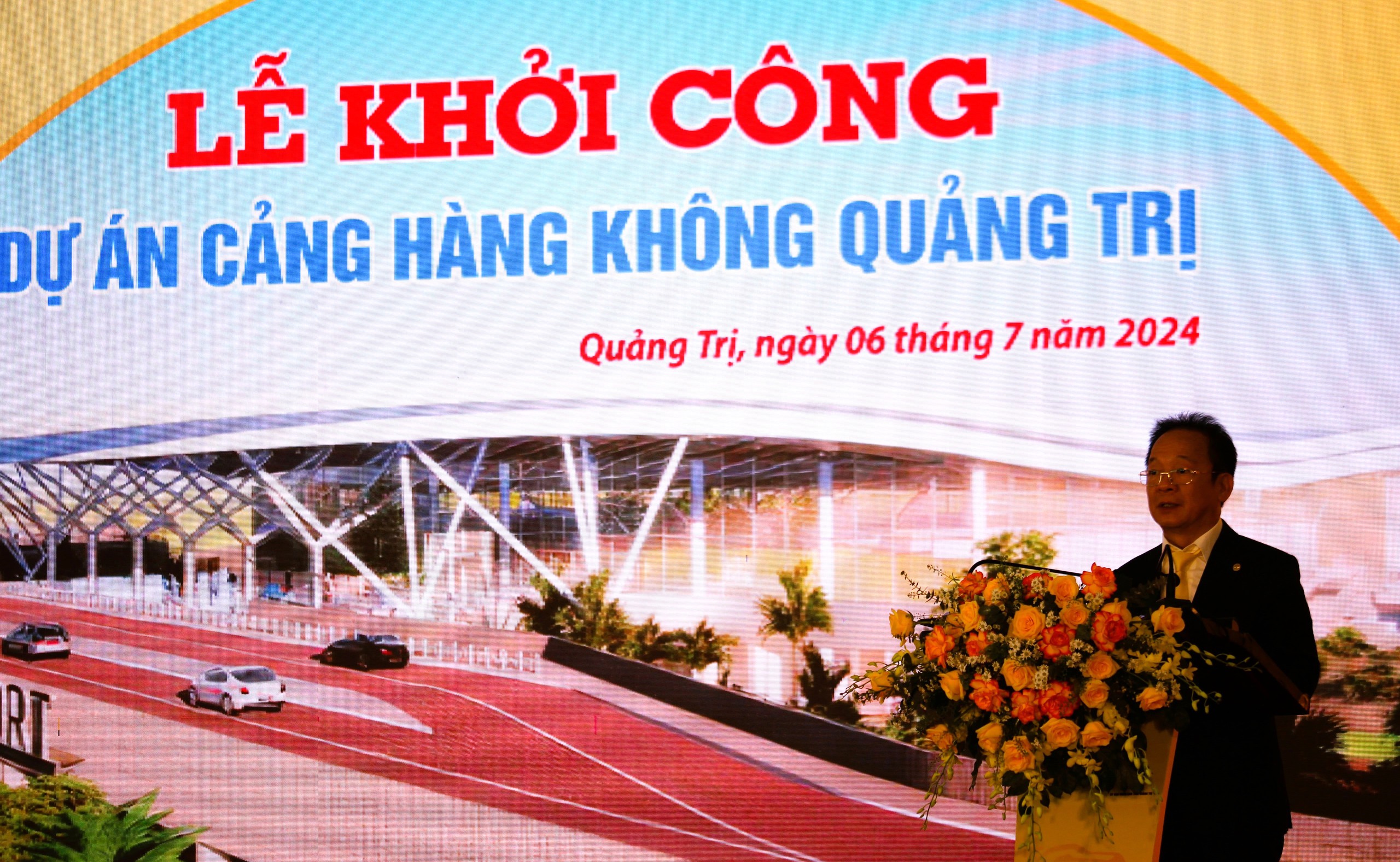 Ph&oacute; thủ tướng: Cảng h&agrave;ng kh&ocirc;ng l&agrave; bệ ph&oacute;ng để Quảng Trị cất c&aacute;nh bay cao- Ảnh 5.