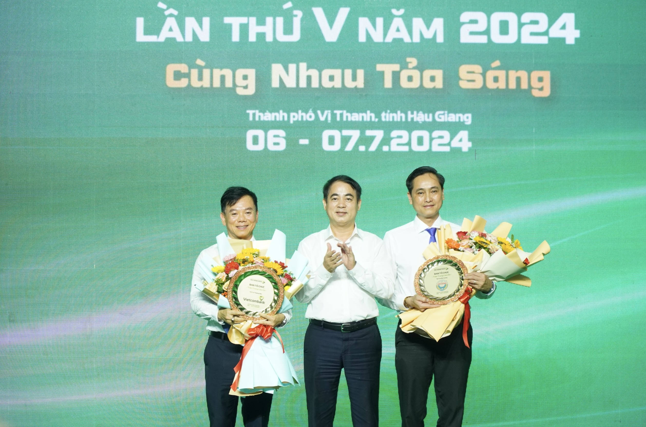 Hơn 10.800 vận động viên tham gia giải marathon Hậu Giang lần thứ V- Ảnh 2. Hơn 10.800 vận động viên tham gia giải marathon Hậu Giang lần thứ V- Ảnh 2.