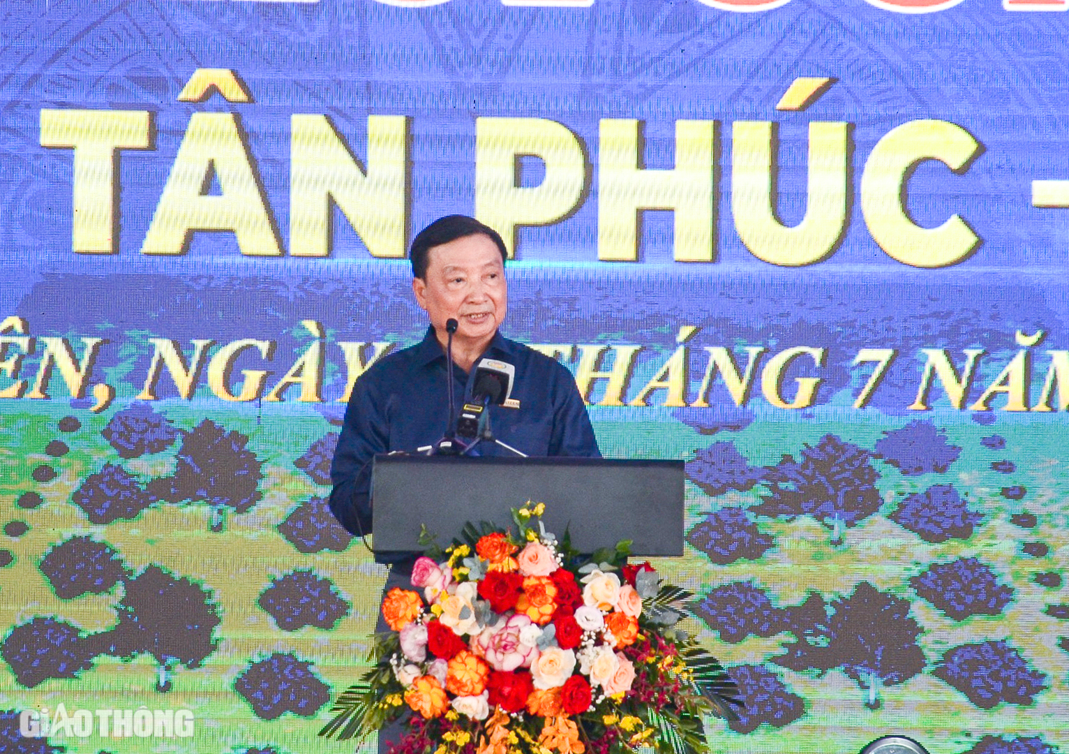Thủ tướng ph&aacute;t lệnh khởi c&ocirc;ng tuyến đường 3.000 tỷ ở Hưng Y&ecirc;n- Ảnh 5.