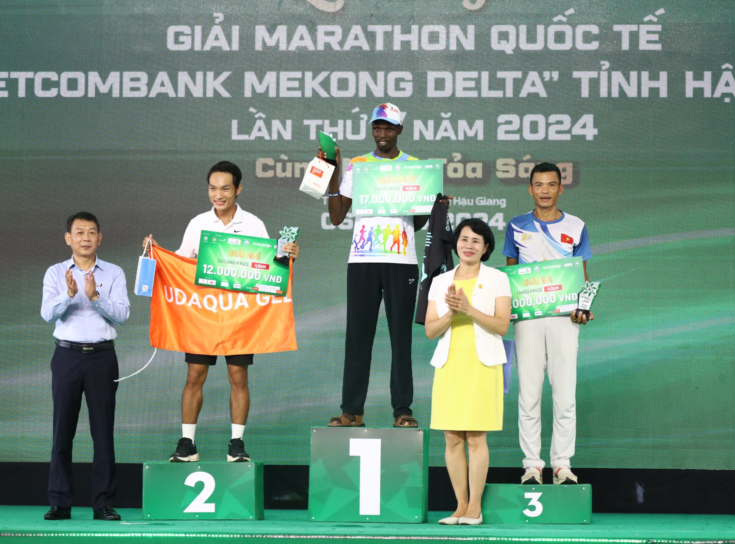 S&ocirc;i nổi tranh t&agrave;i tại Marathon quốc tế Vietcombank Mekong Delta tỉnh Hậu Giang lần thứ 5- Ảnh 6.