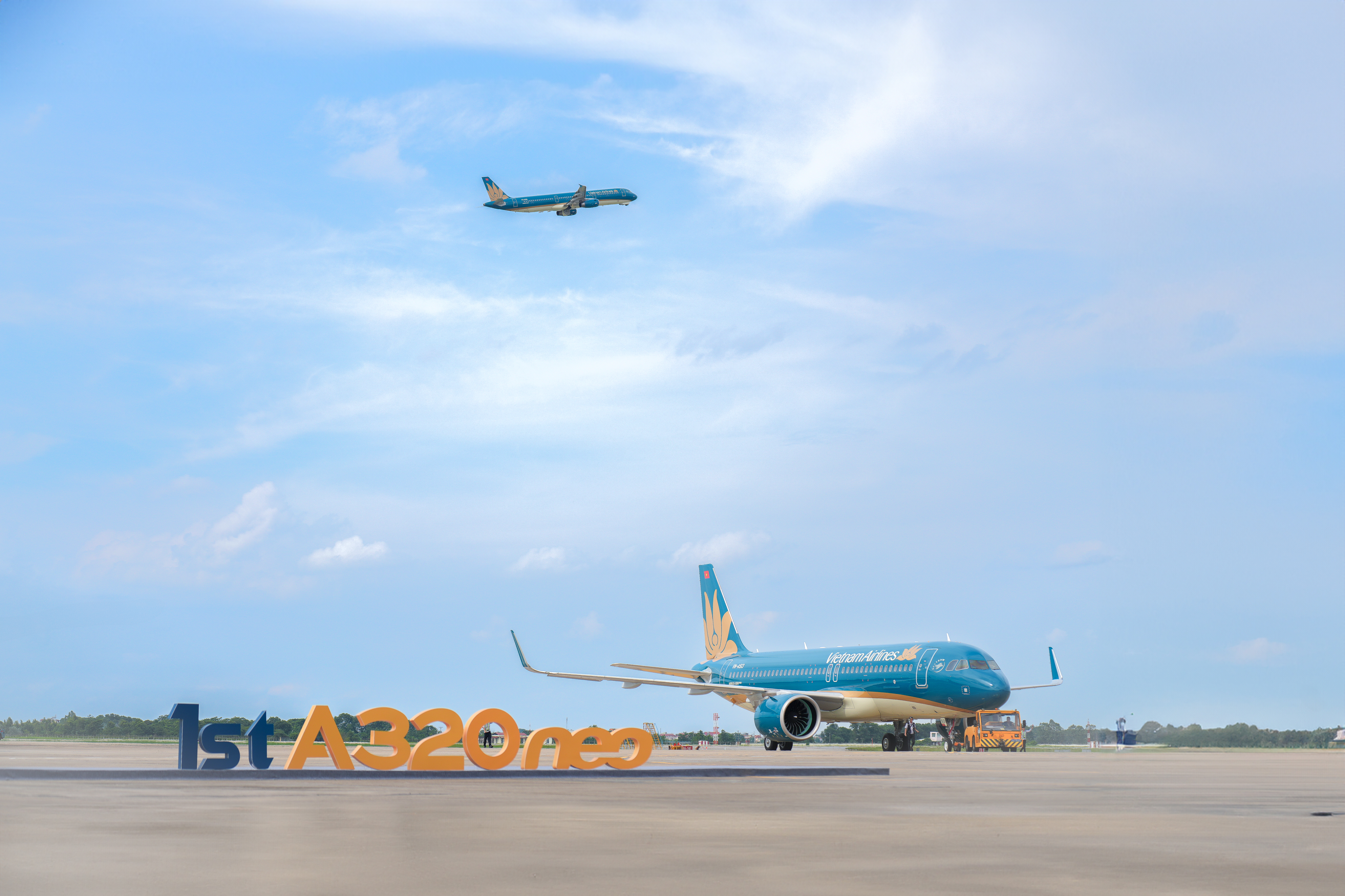 Vietnam Airlines đ&oacute;n t&agrave;u bay thế hệ mới Airbus A320neo- Ảnh 1.