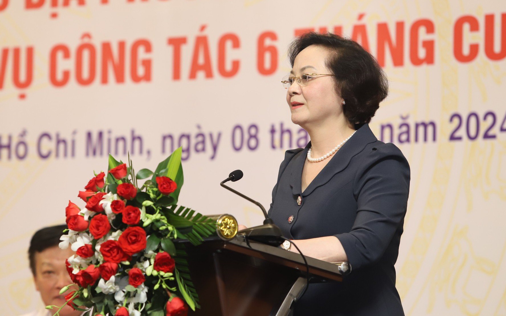 TP.HCM làm gì để tránh việc "té nước theo mưa" khi lương tăng?- Ảnh 3. Bộ trưởng Bộ Nội vụ: Gặp khó khi triển khai cải cách tiền lương cần phản ánh ngay