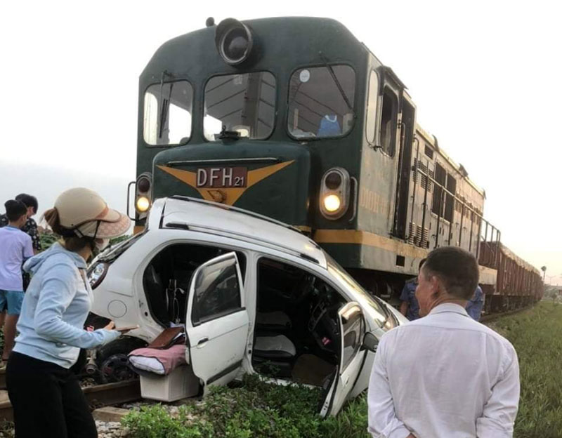 Hiện trường nơi xảy ra vụ tai nạn. Hiện trường nơi xảy ra vụ tai nạn.