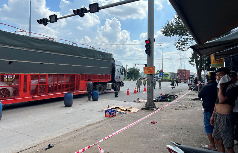 Hiện trường vụ tai nạn thương t&acirc;m.