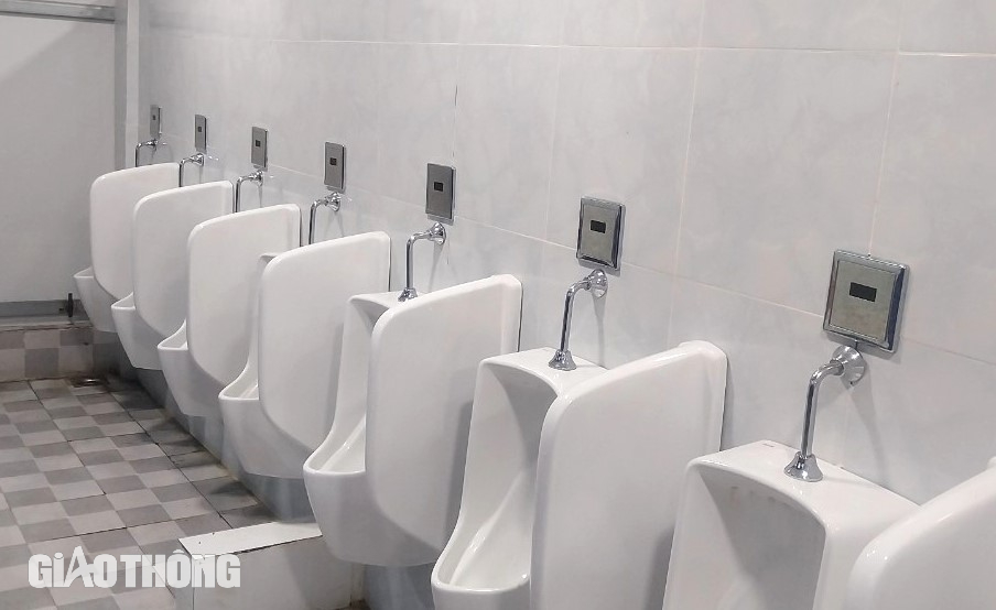 Ngỡ ng&agrave;ng với trạm dừng nghỉ tạm tr&ecirc;n cao tốc Cam L&acirc;m - Vĩnh Hảo- Ảnh 5.