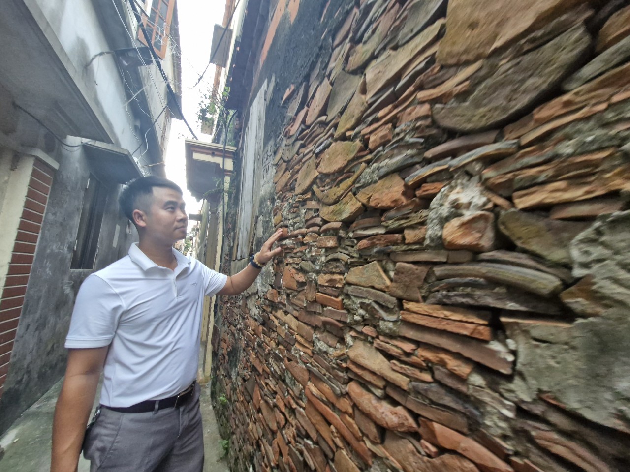 Độc đ&aacute;o những căn nh&agrave; cổ h&agrave;ng trăm năm tuổi, chứng t&iacute;ch l&agrave;ng gốm cổ Thổ H&agrave;, Bắc Giang- Ảnh 7.