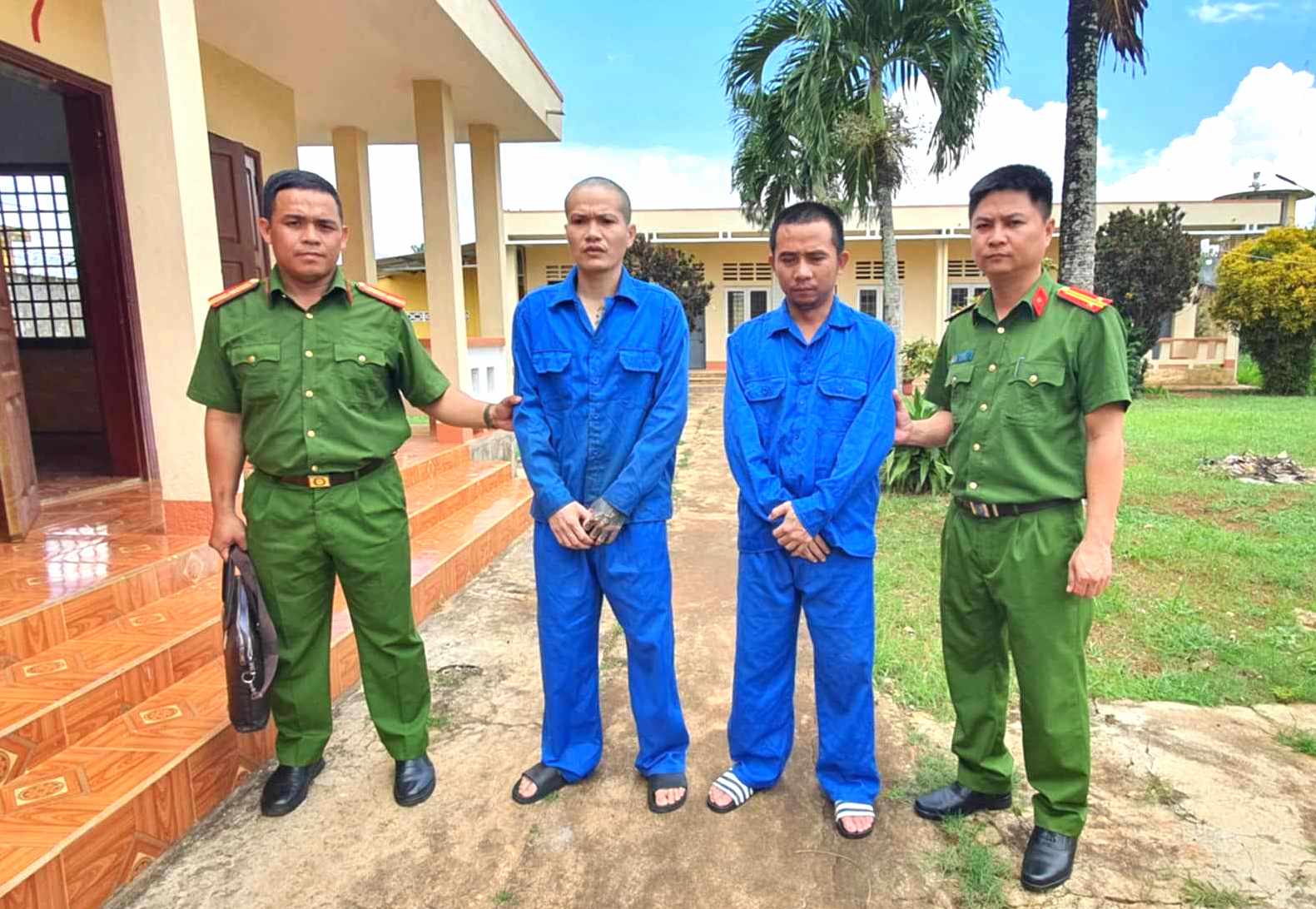 Bắt 2 đối tượng lừa b&aacute;n người Việt sang Campuchia để nhận &ldquo;hoa hồng&rdquo;- Ảnh 1.