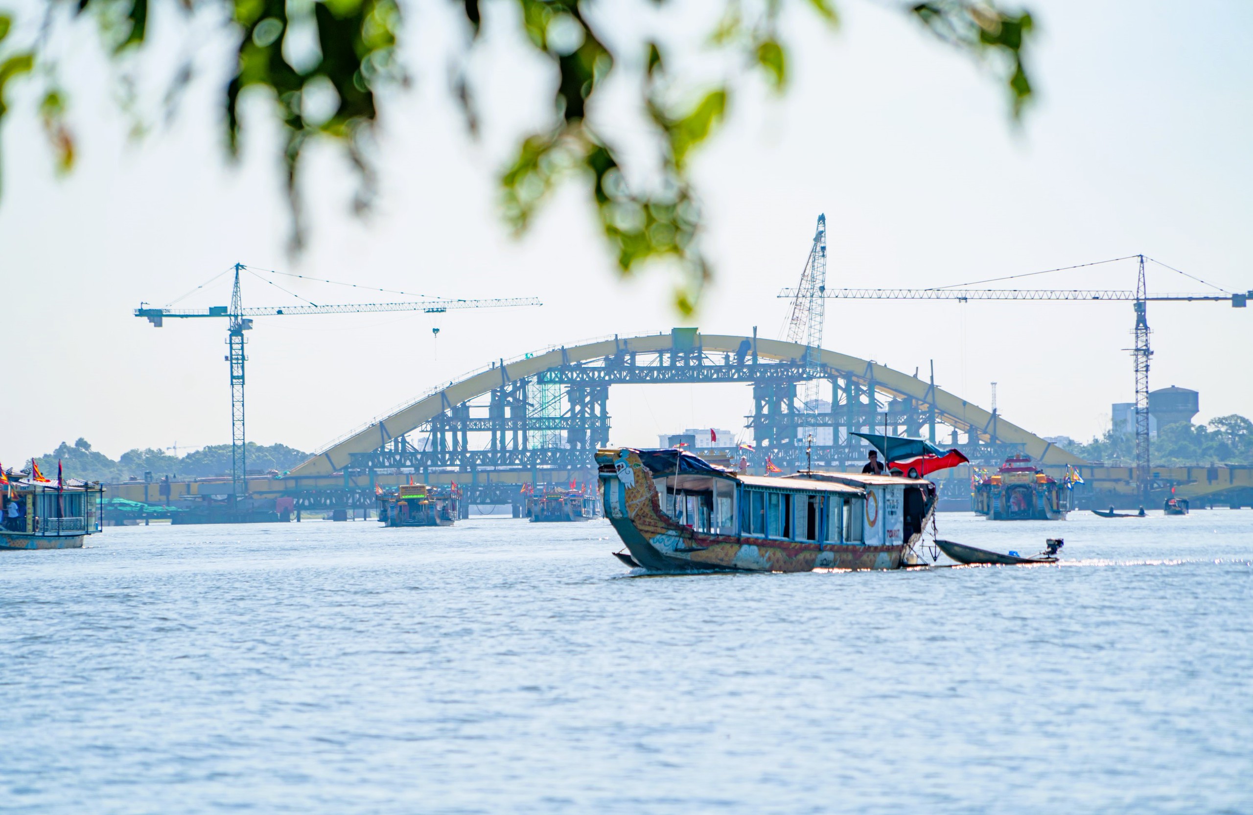 Đ&ocirc;ng đảo người d&acirc;n, du kh&aacute;ch về trẩy hội điện Huệ Nam ở Cố đ&ocirc; Huế- Ảnh 7.