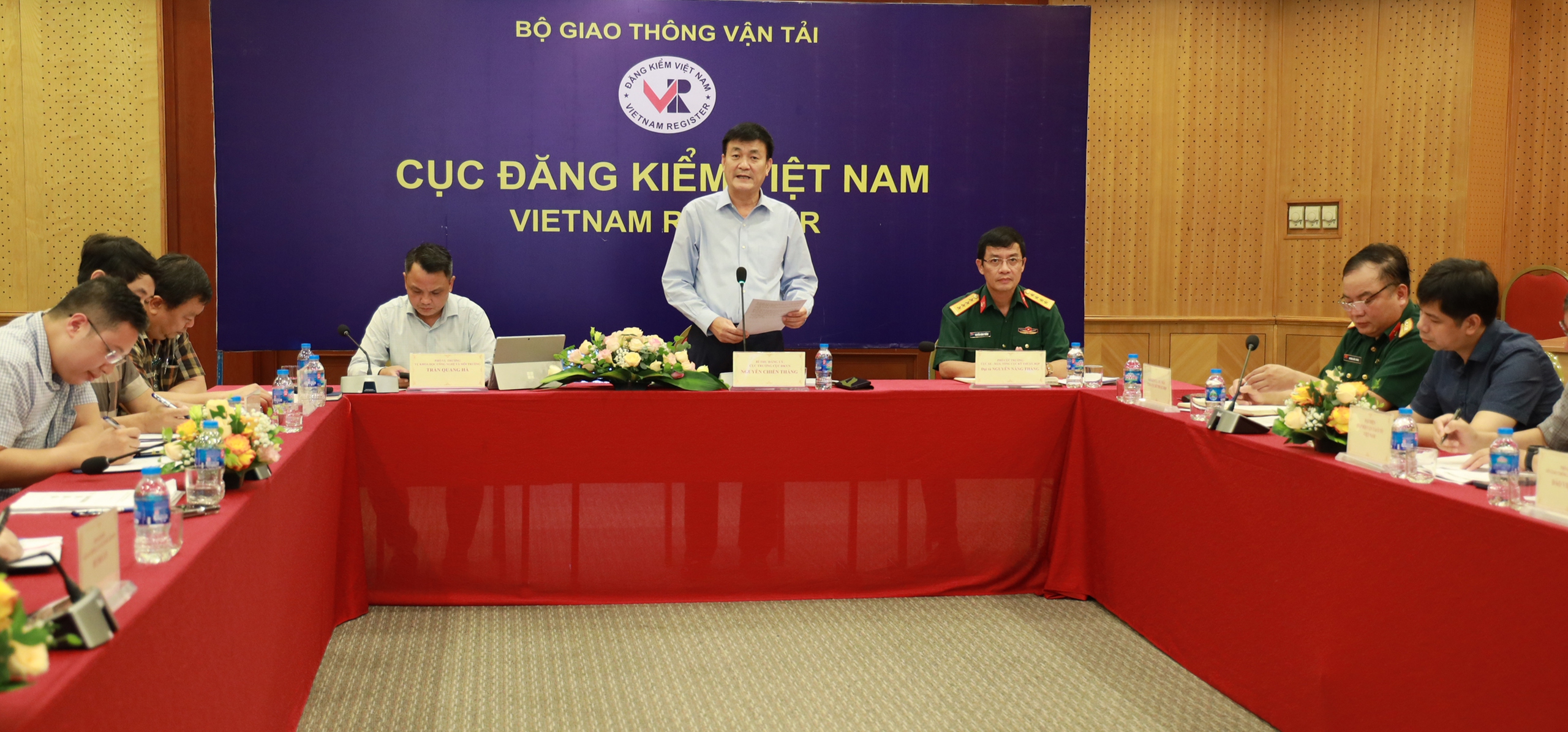 Nguy cơ &ugrave;n tắc đăng kiểm từ cuối th&aacute;ng 9/2024- Ảnh 1.